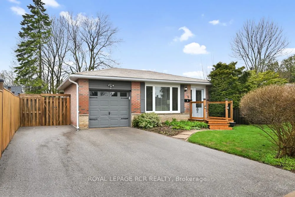 Photo 1 of 5 Lawrence Avenue, Orangeville — HOMEH
