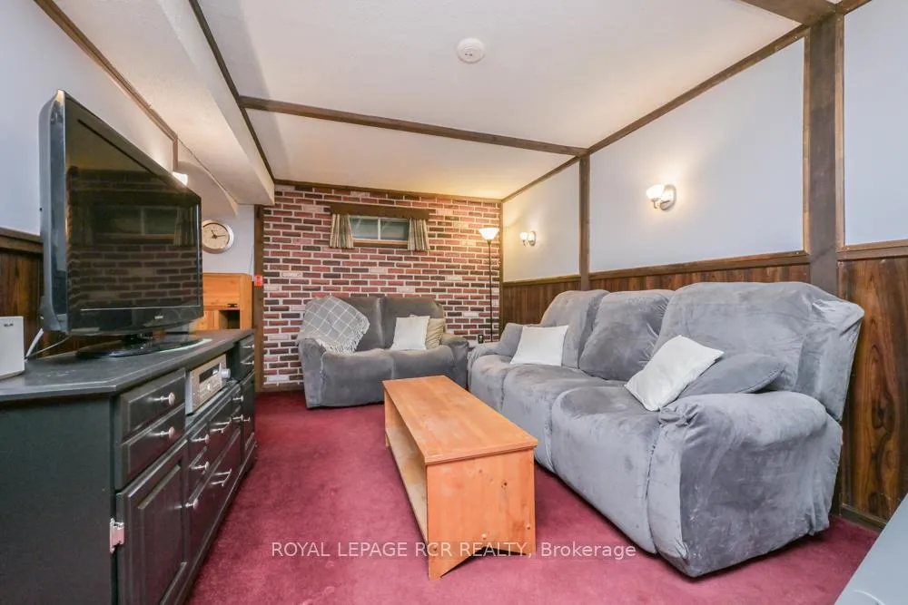 Photo 21 of 5 Lawrence Avenue, Orangeville — HOMEH