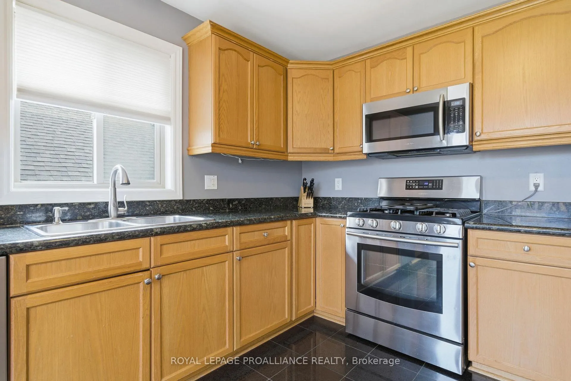 Photo 16 of 57 Finch Drive, Belleville, Belleville Ward — HOMEH