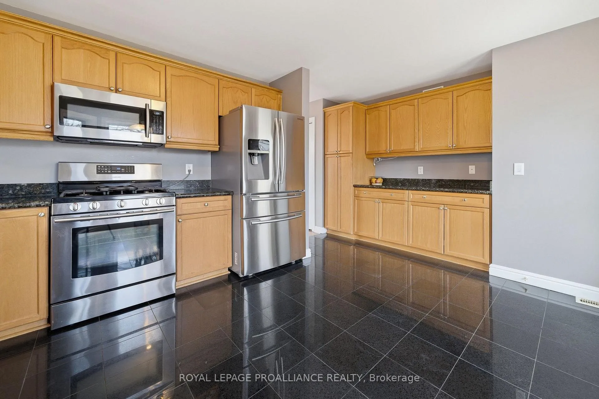 Photo 17 of 57 Finch Drive, Belleville, Belleville Ward — HOMEH