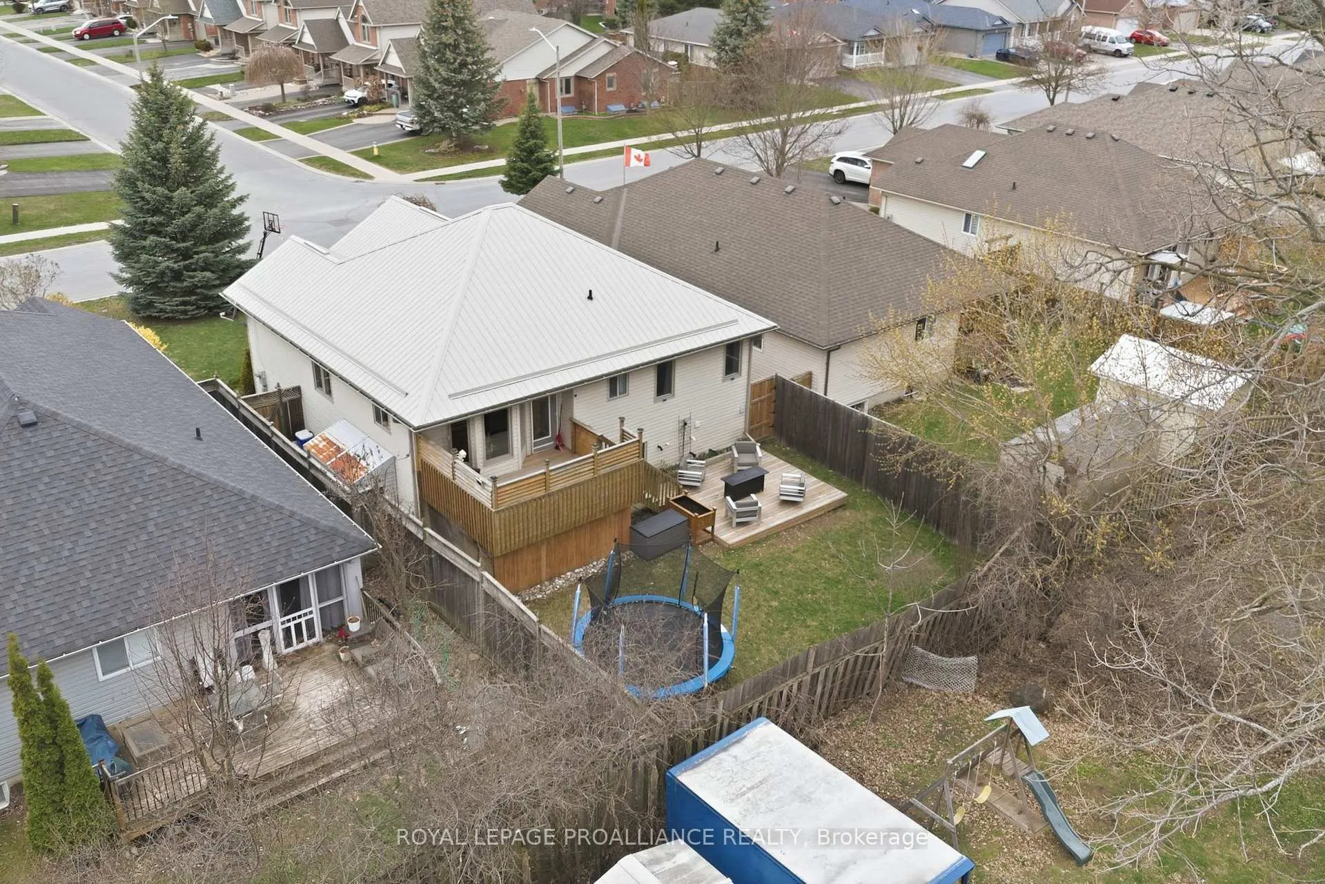 Photo 45 of 57 Finch Drive, Belleville, Belleville Ward — HOMEH