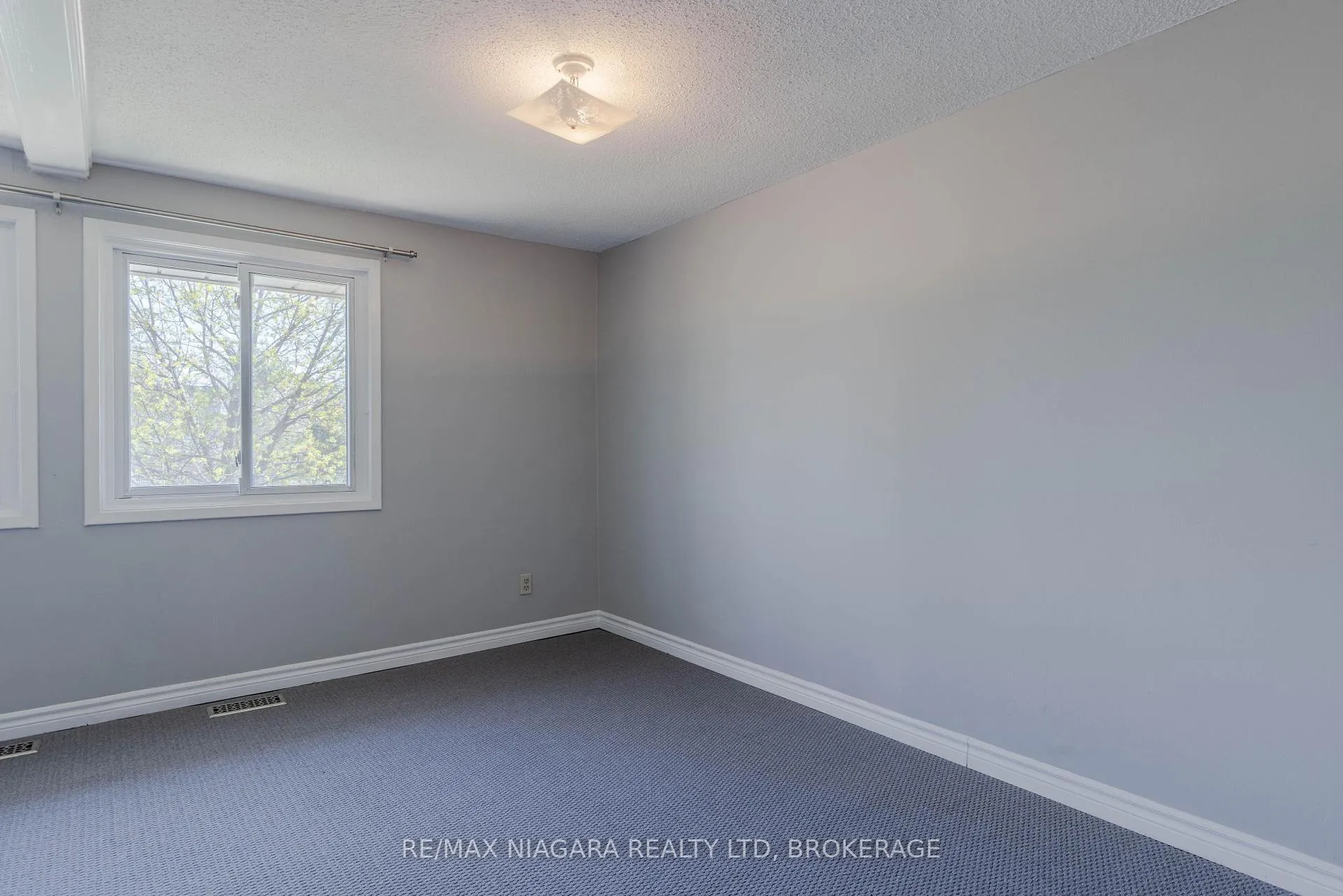 Photo 16 of Unit 88, 6767 Thorold Stone Road, Niagara Falls, Stamford — HOMEH