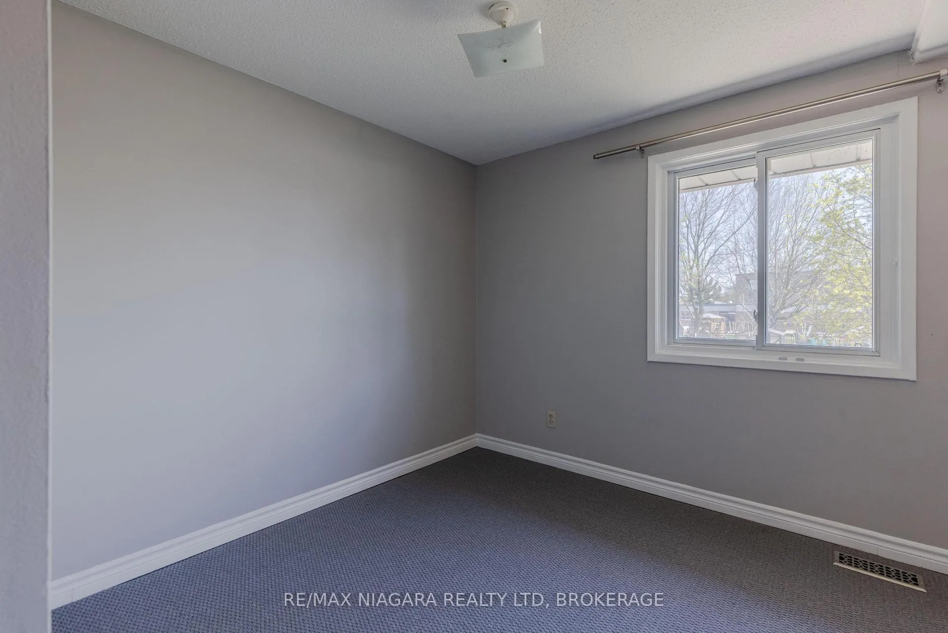 Photo 17 of Unit 88, 6767 Thorold Stone Road, Niagara Falls, Stamford — HOMEH