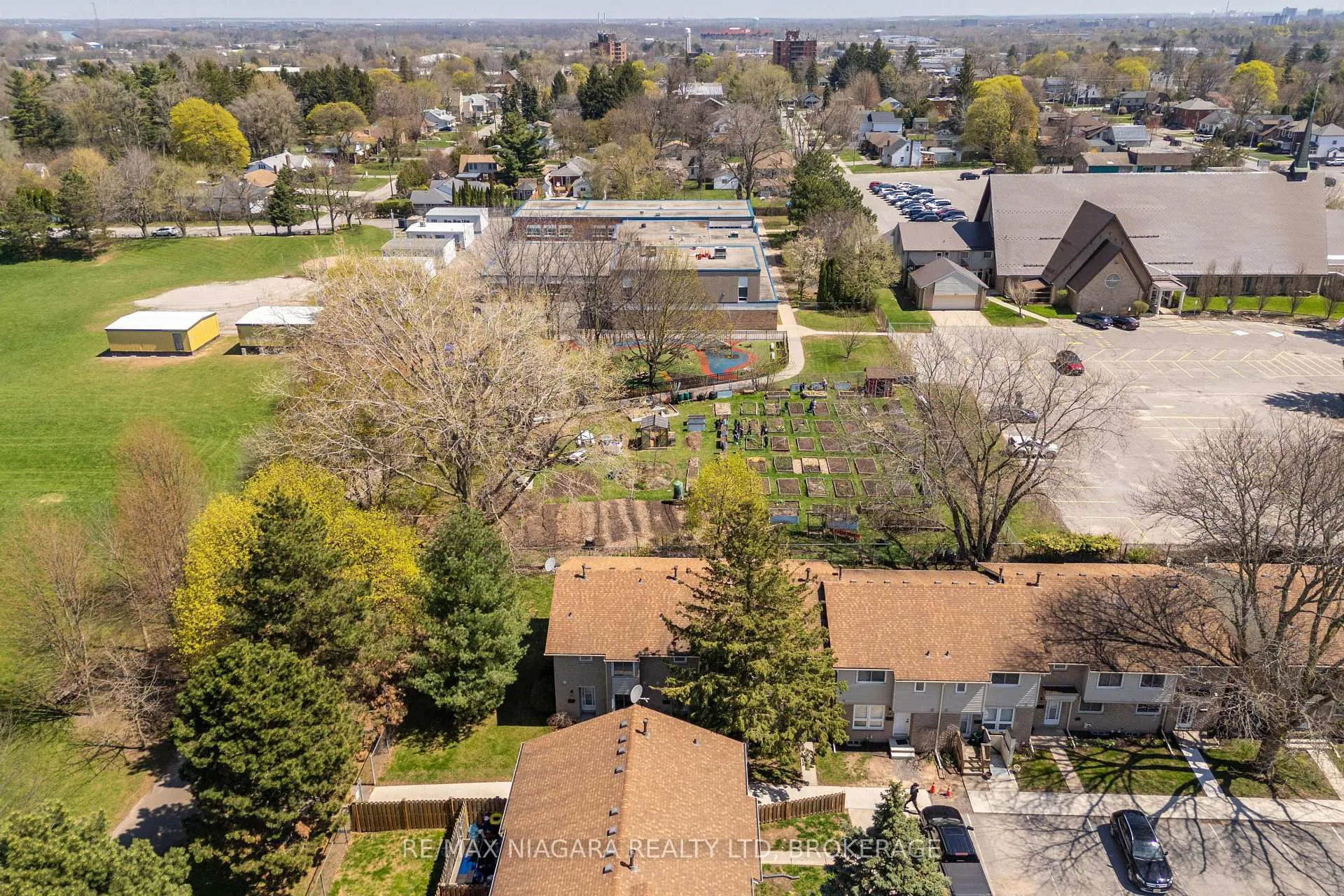 Photo 21 of Unit 88, 6767 Thorold Stone Road, Niagara Falls, Stamford — HOMEH