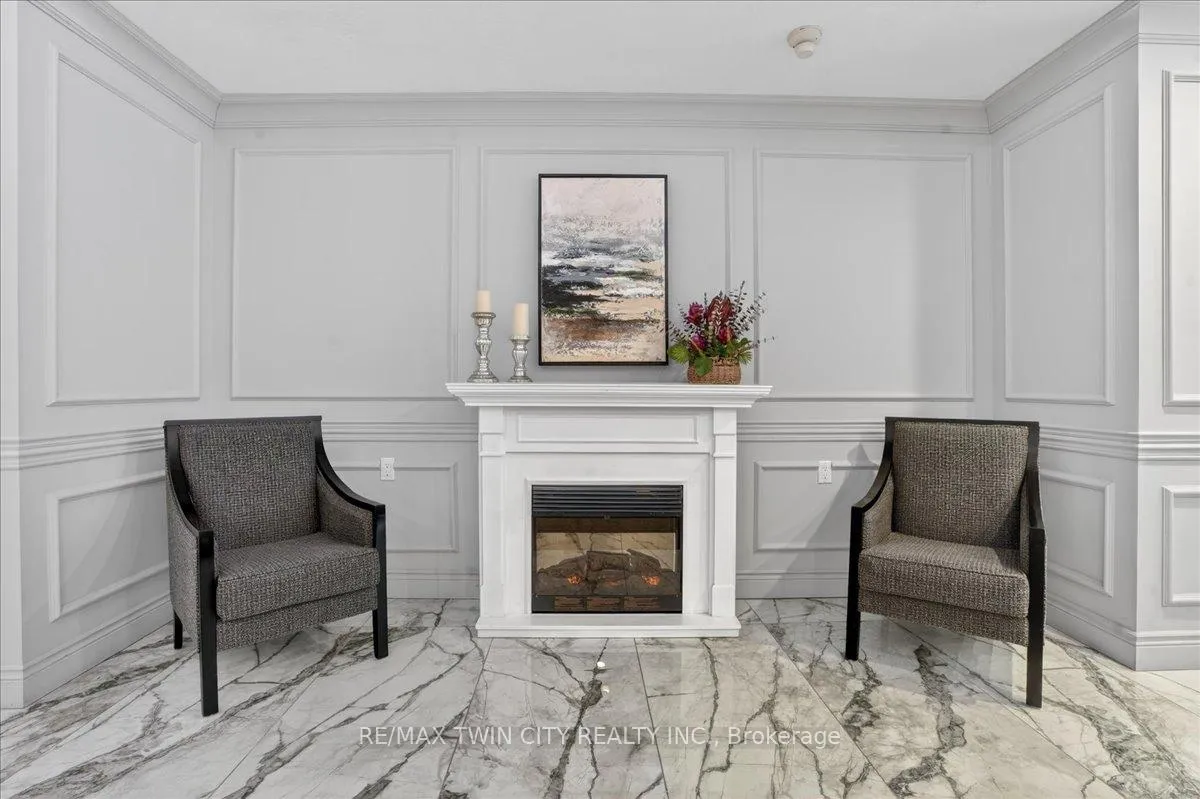 Photo 6 of Unit 604, 237 King Street W, Cambridge — HOMEH