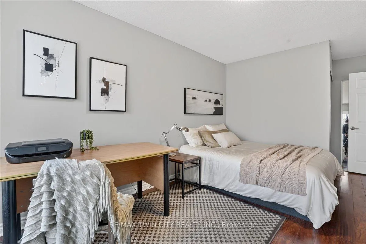 Photo 35 of Unit 604, 237 King Street W, Cambridge — HOMEH