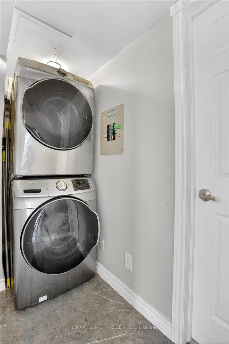 Photo 39 of Unit 604, 237 King Street W, Cambridge — HOMEH