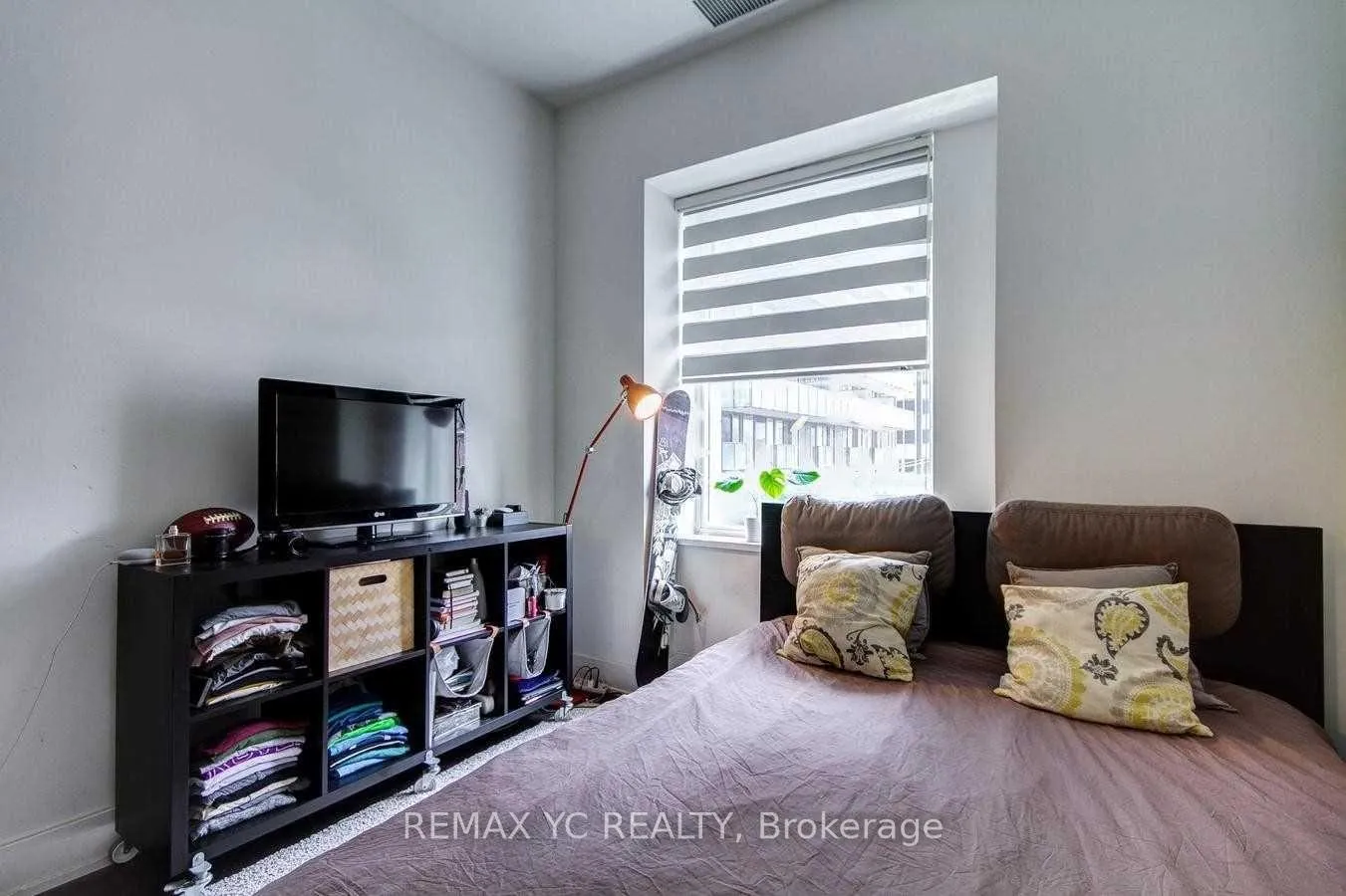 Photo 11 of Unit 321, 111 St Clair Avenue W, Toronto, Yonge-St. Clair — HOMEH