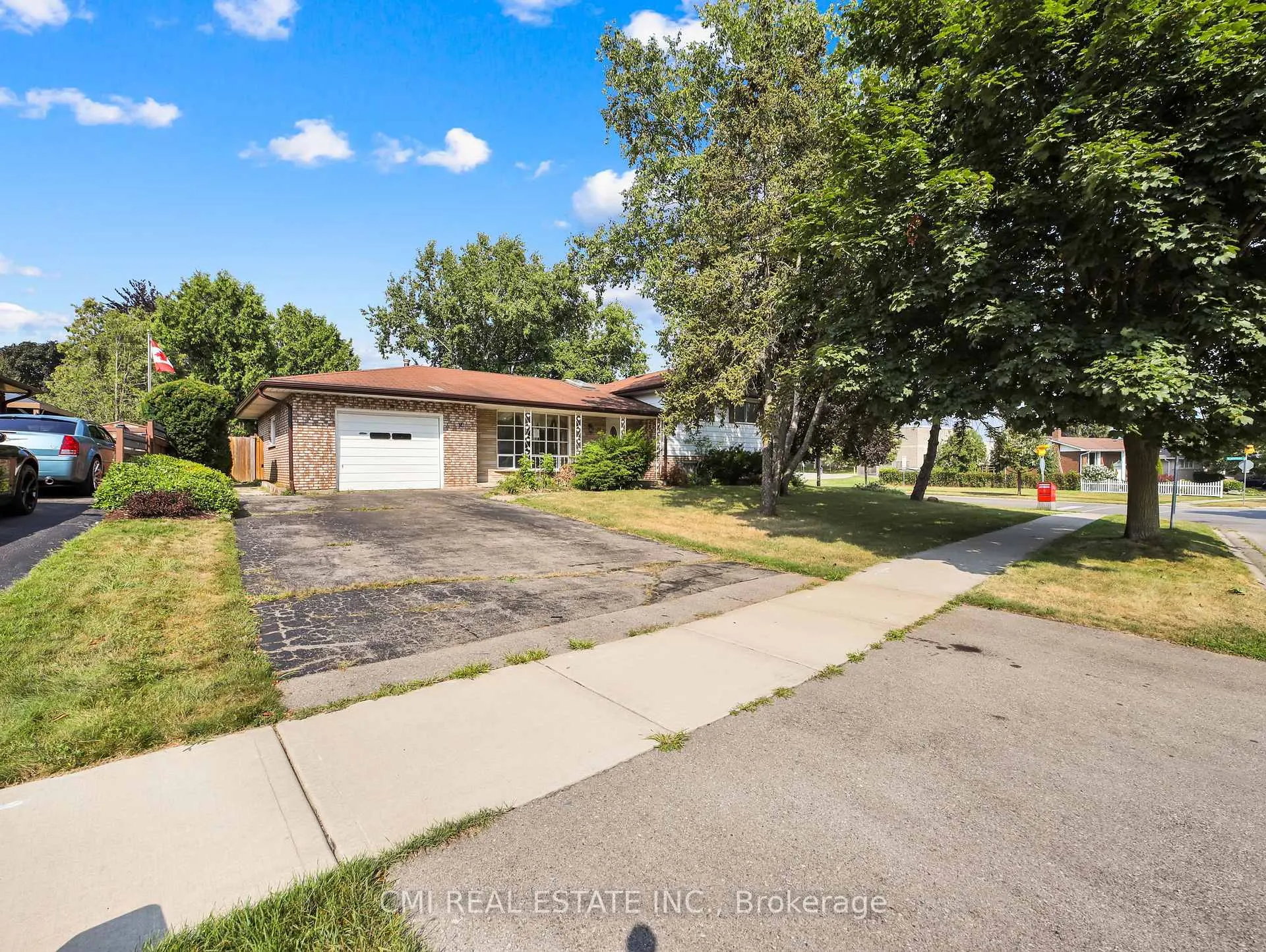 Photo 2 of 74 Brier Park Road, Brantford, Fairview - Brantford — HOMEH