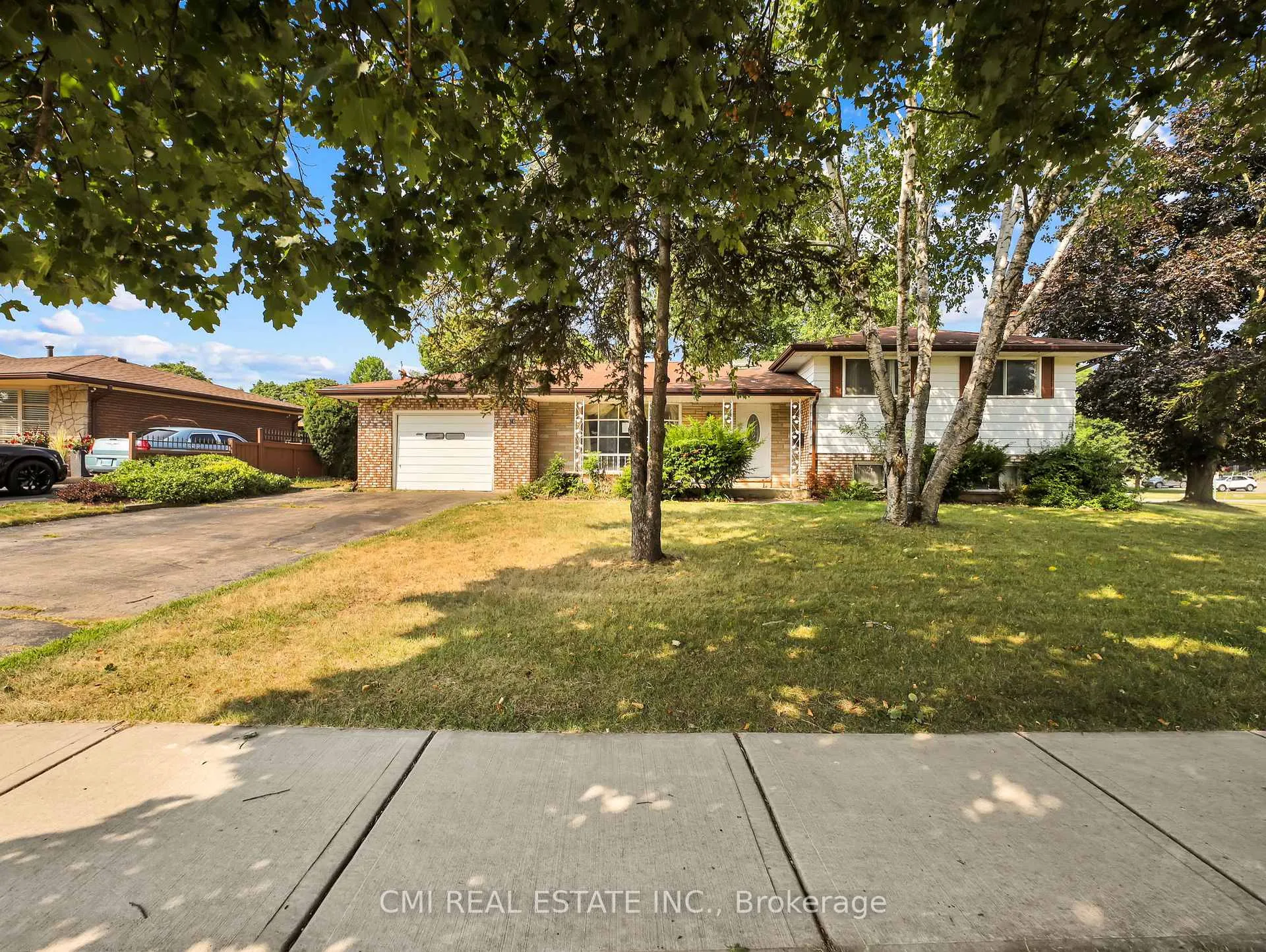 Photo 3 of 74 Brier Park Road, Brantford, Fairview - Brantford — HOMEH