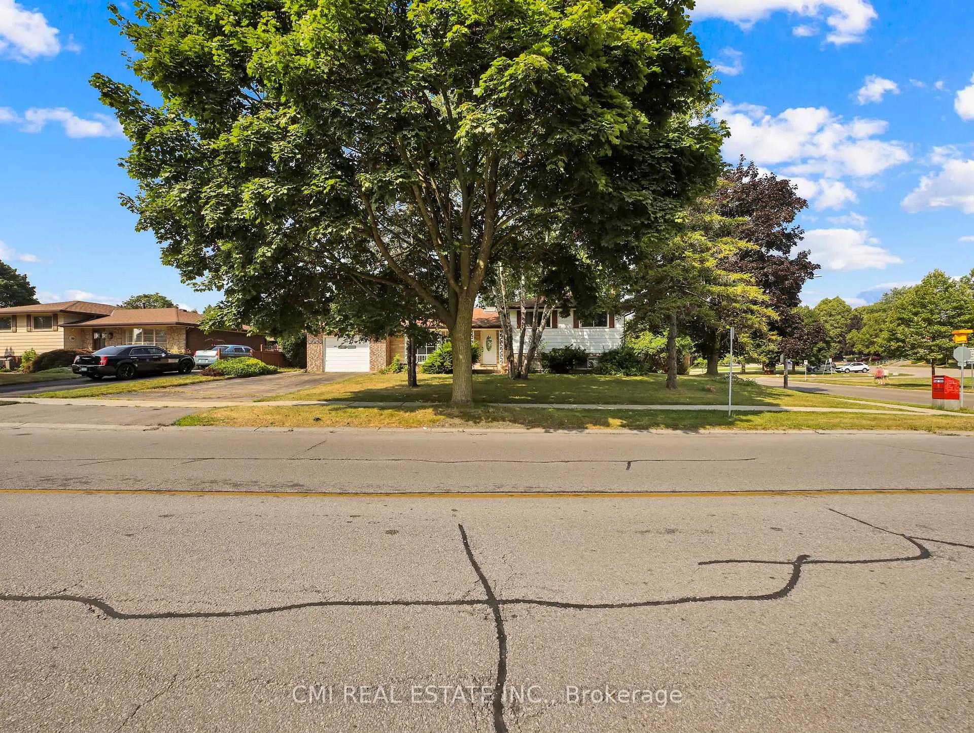 Photo 4 of 74 Brier Park Road, Brantford, Fairview - Brantford — HOMEH