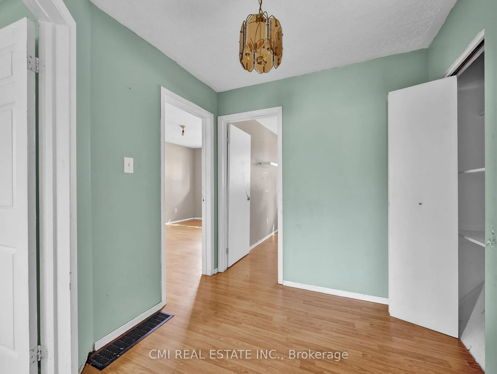 Photo 14 of 74 Brier Park Road, Brantford, Fairview - Brantford — HOMEH