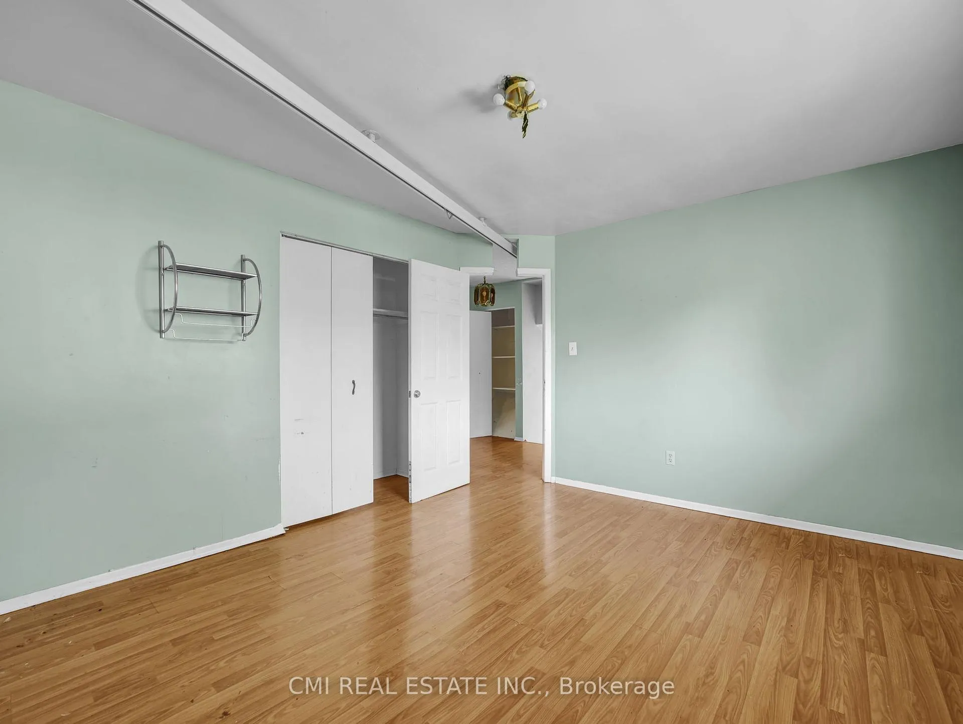 Photo 16 of 74 Brier Park Road, Brantford, Fairview - Brantford — HOMEH