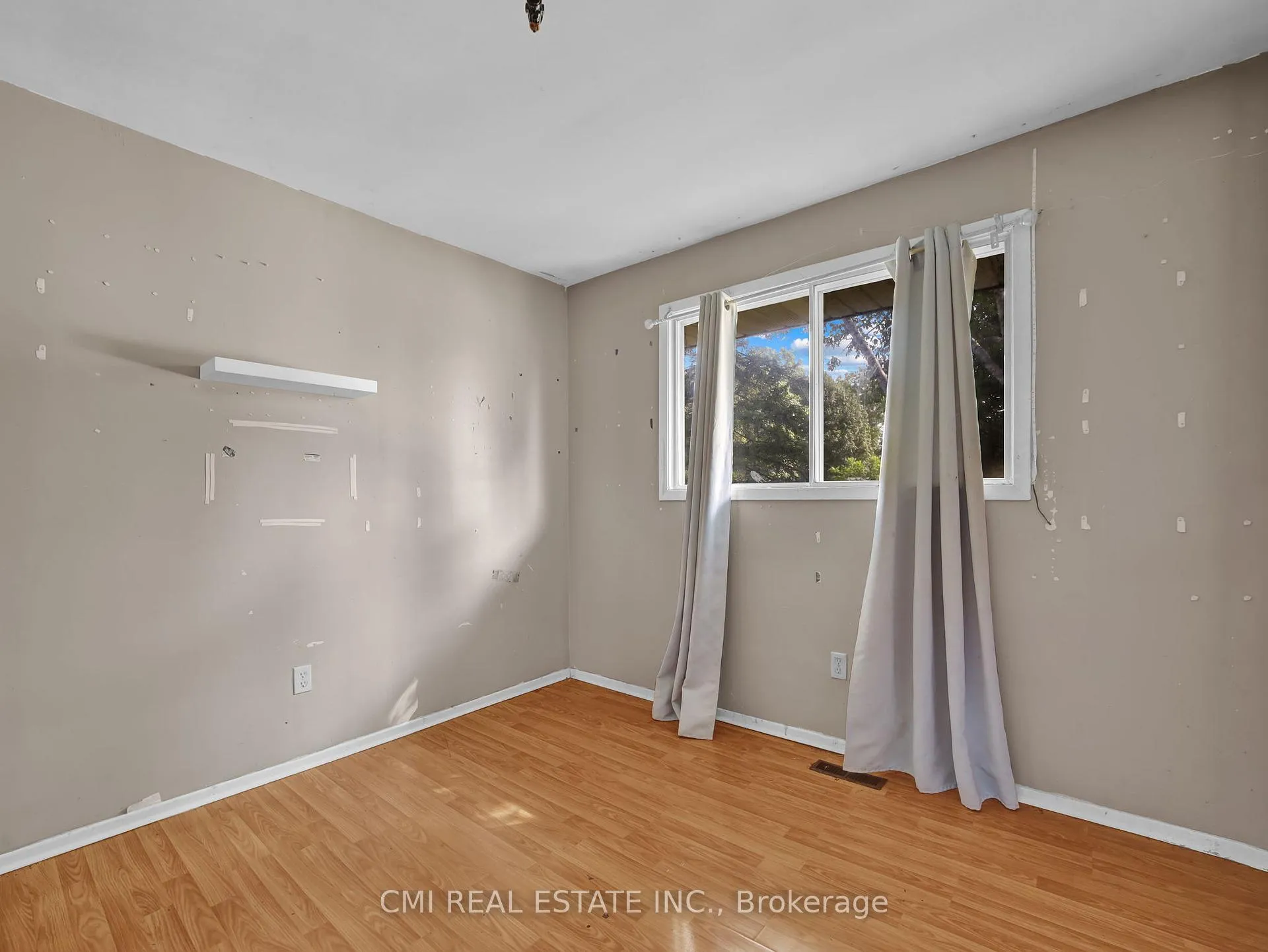 Photo 23 of 74 Brier Park Road, Brantford, Fairview - Brantford — HOMEH