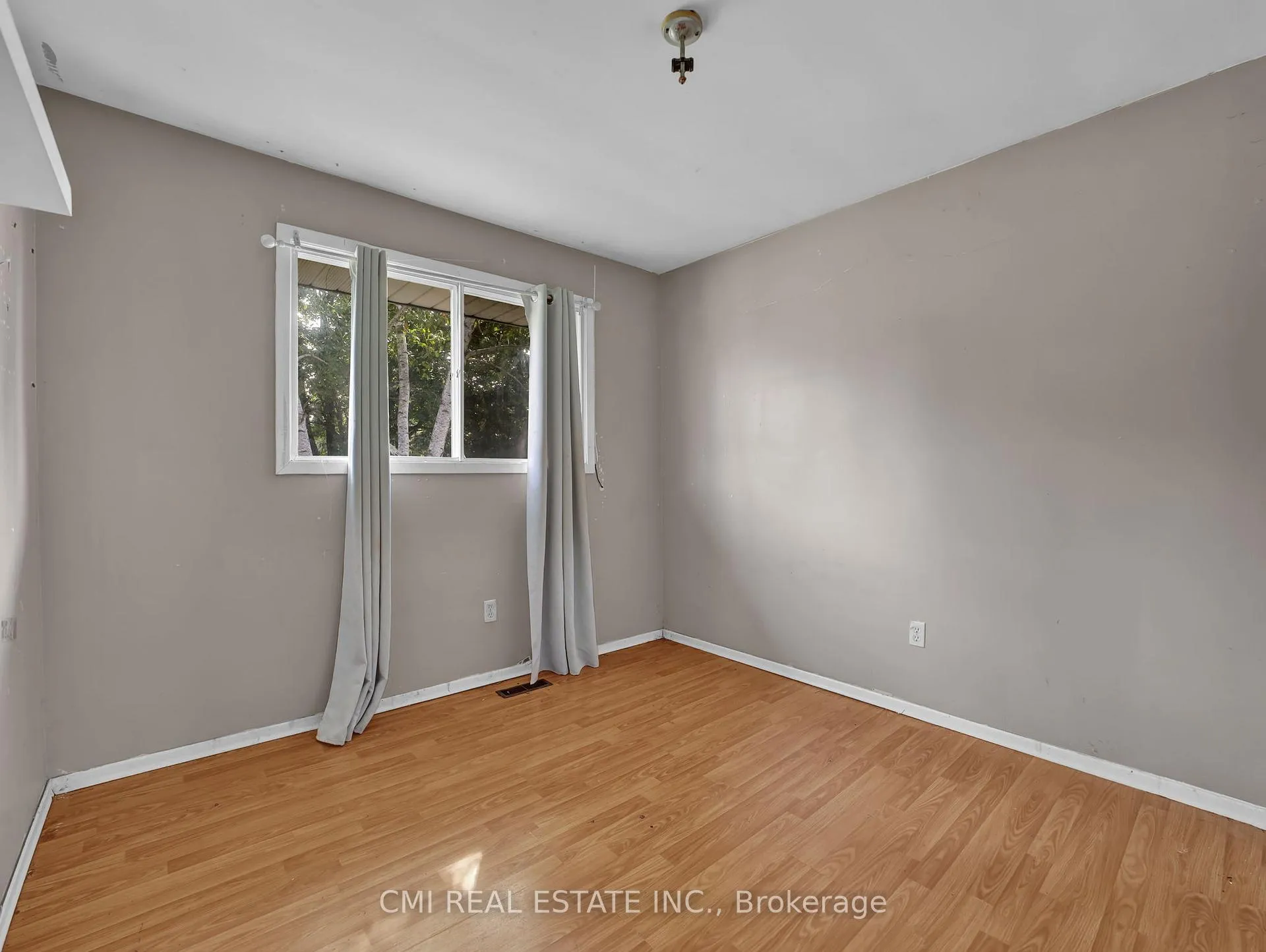 Photo 24 of 74 Brier Park Road, Brantford, Fairview - Brantford — HOMEH