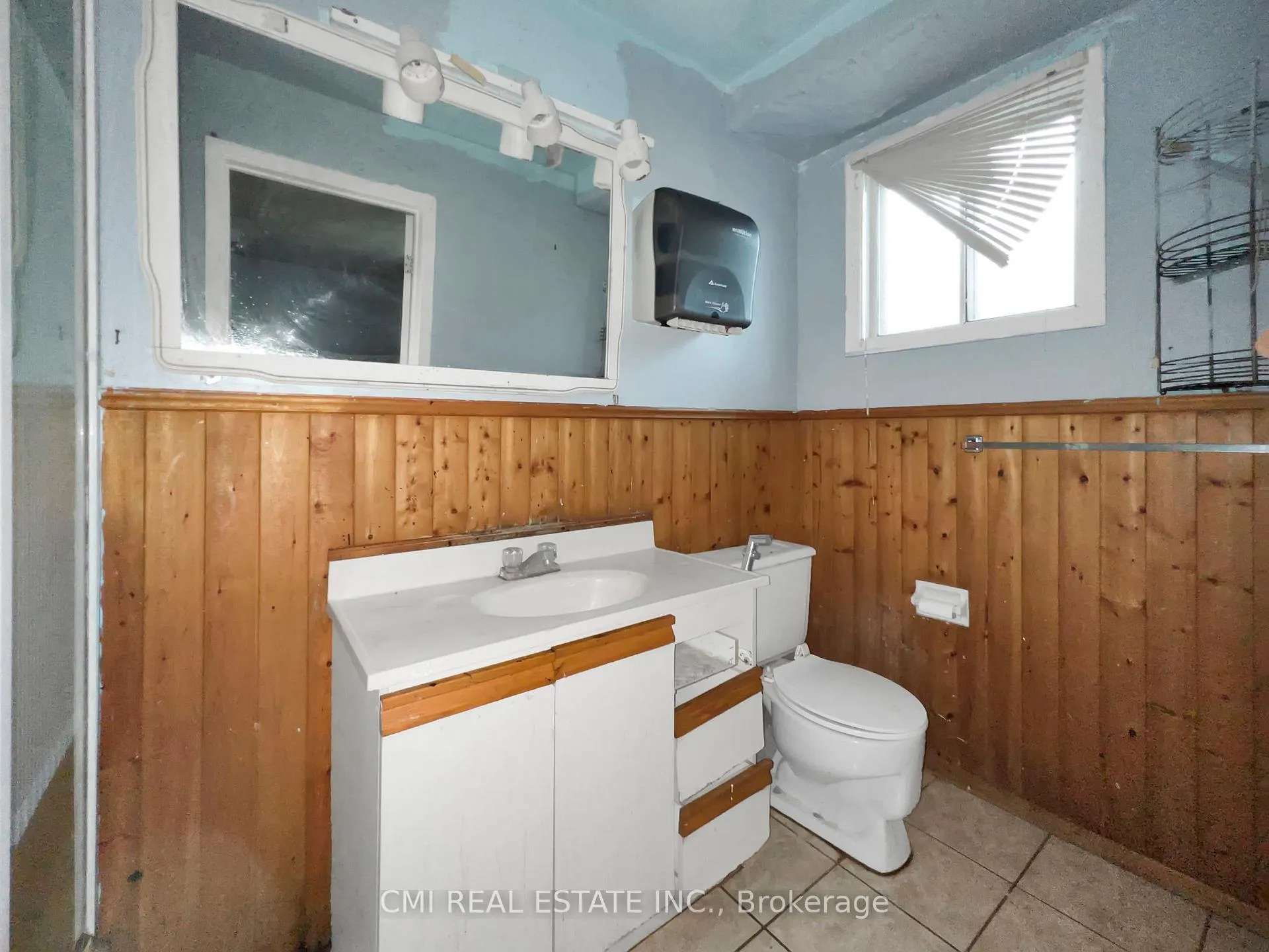 Photo 35 of 74 Brier Park Road, Brantford, Fairview - Brantford — HOMEH