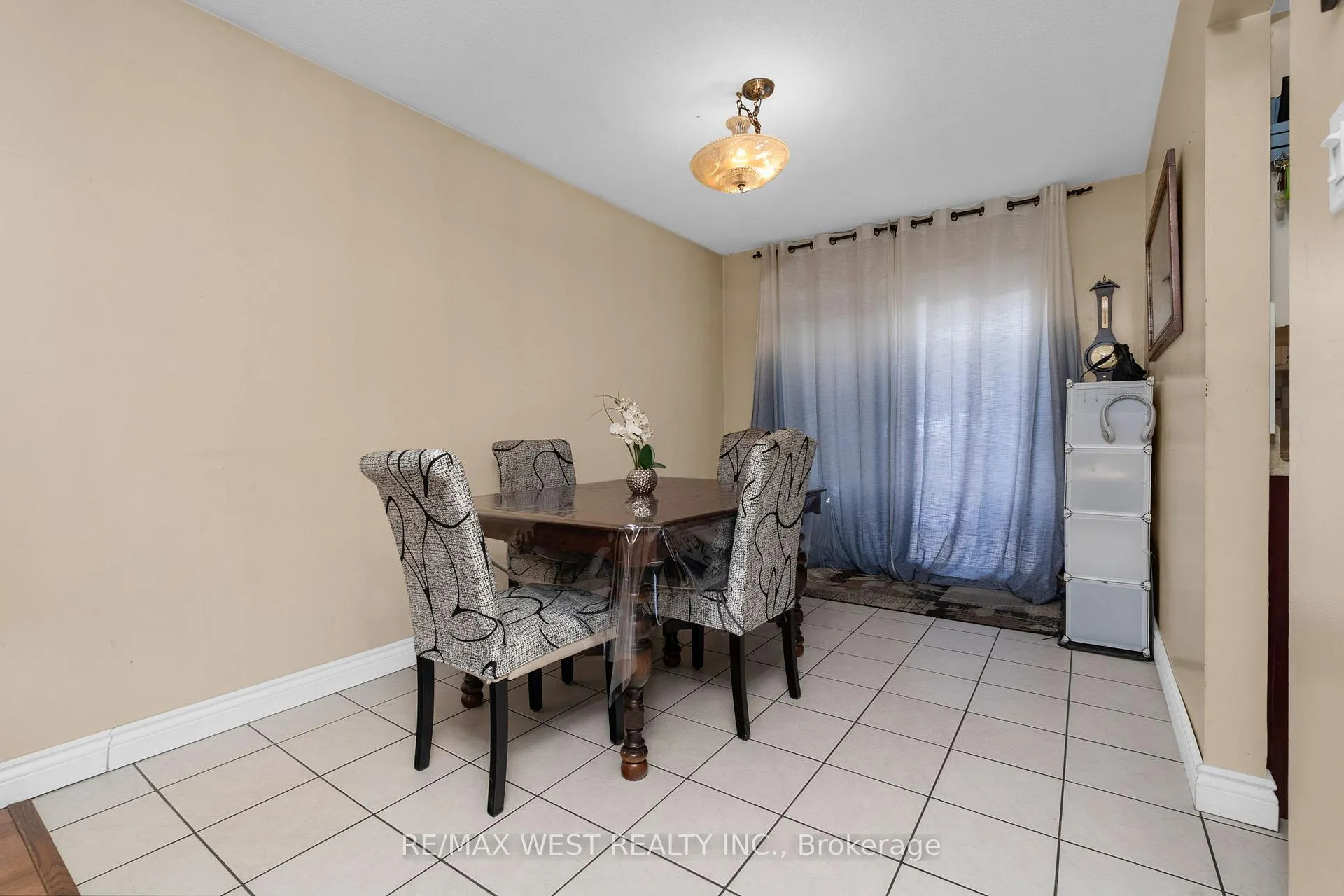 Photo 4 of 3768 George Johnston Road, Springwater, Rural Springwater — HOMEH
