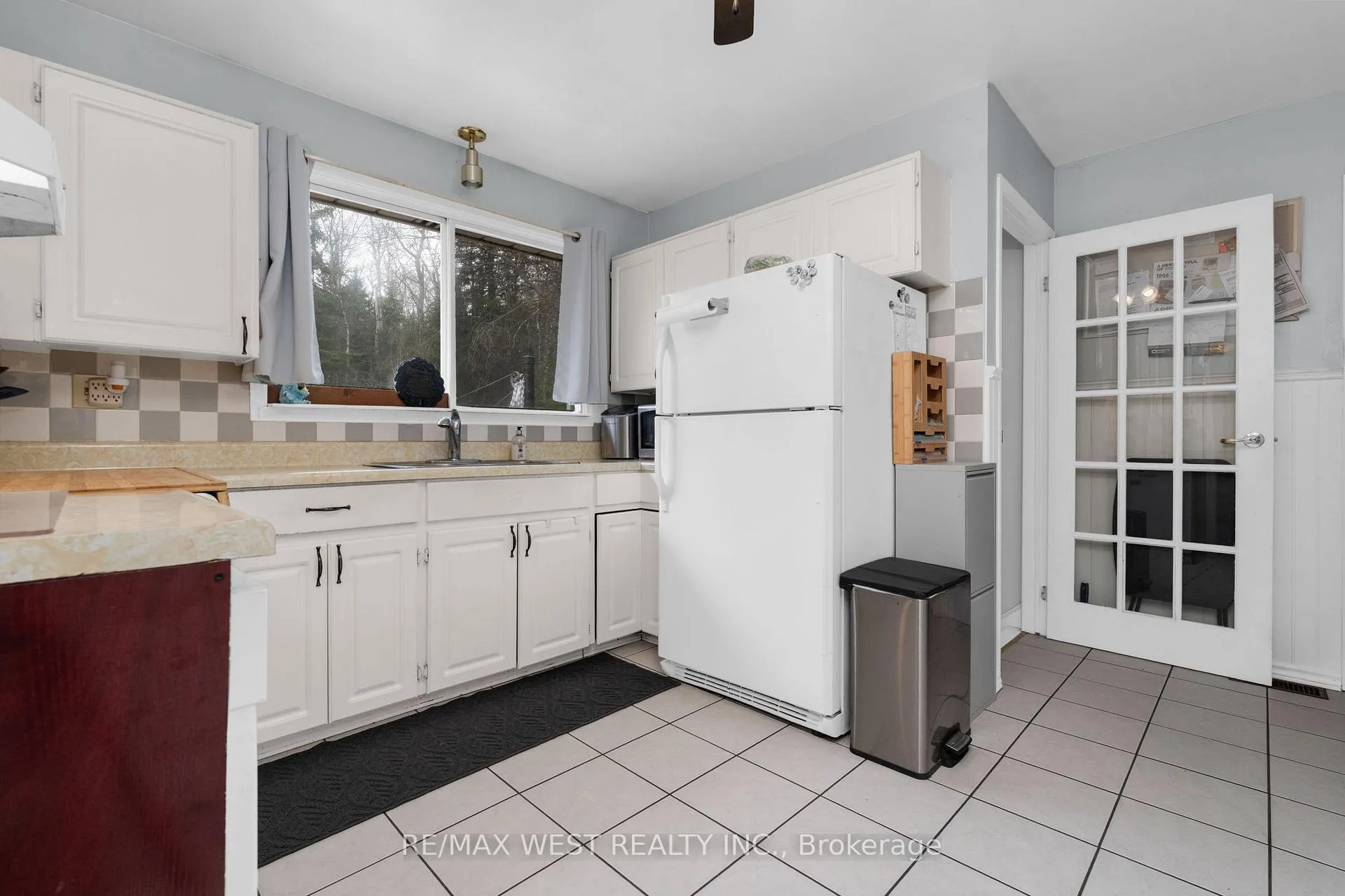 Photo 5 of 3768 George Johnston Road, Springwater, Rural Springwater — HOMEH