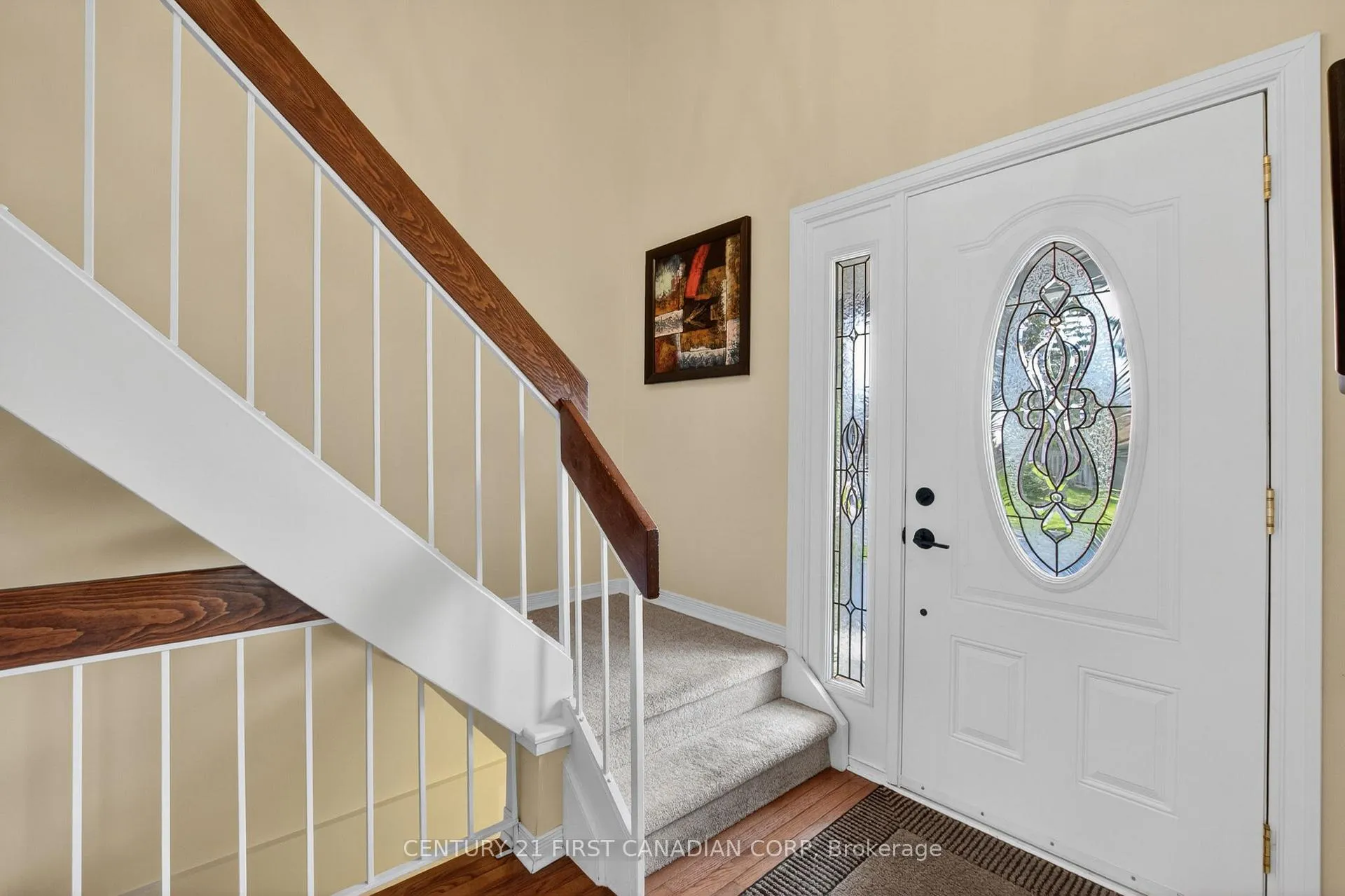 Photo 3 of 19 Bartlett Crescent, London, South M — HOMEH
