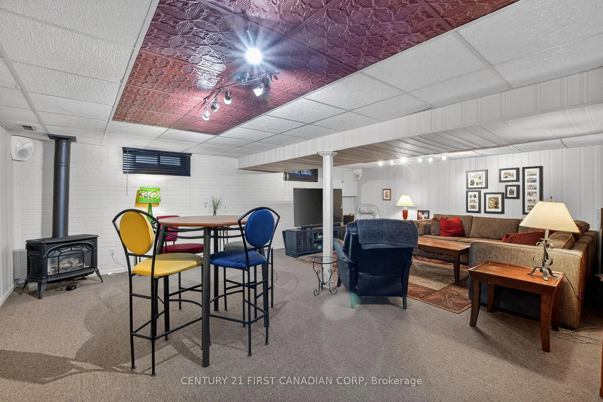 Photo 25 of 19 Bartlett Crescent, London, South M — HOMEH