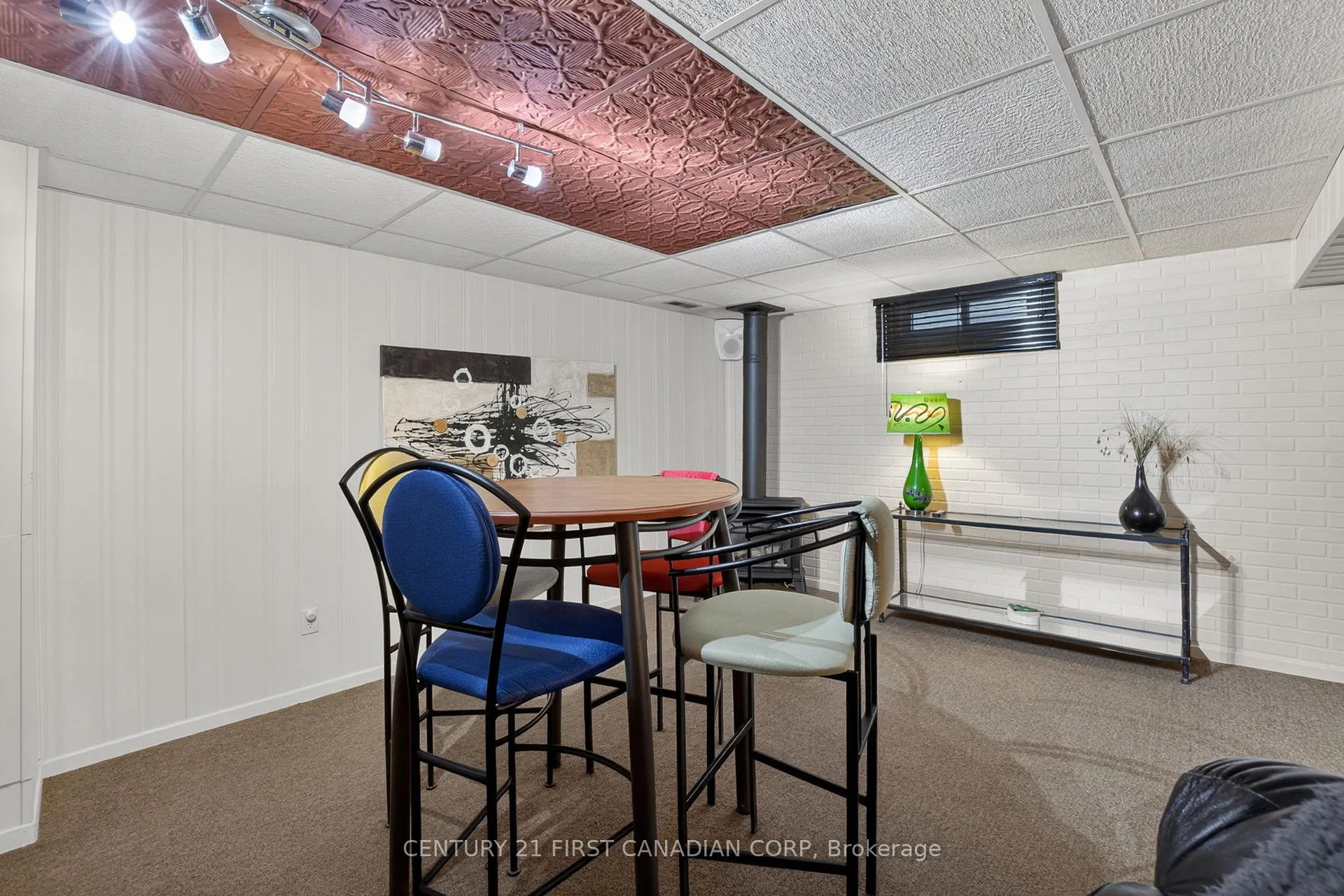 Photo 28 of 19 Bartlett Crescent, London, South M — HOMEH