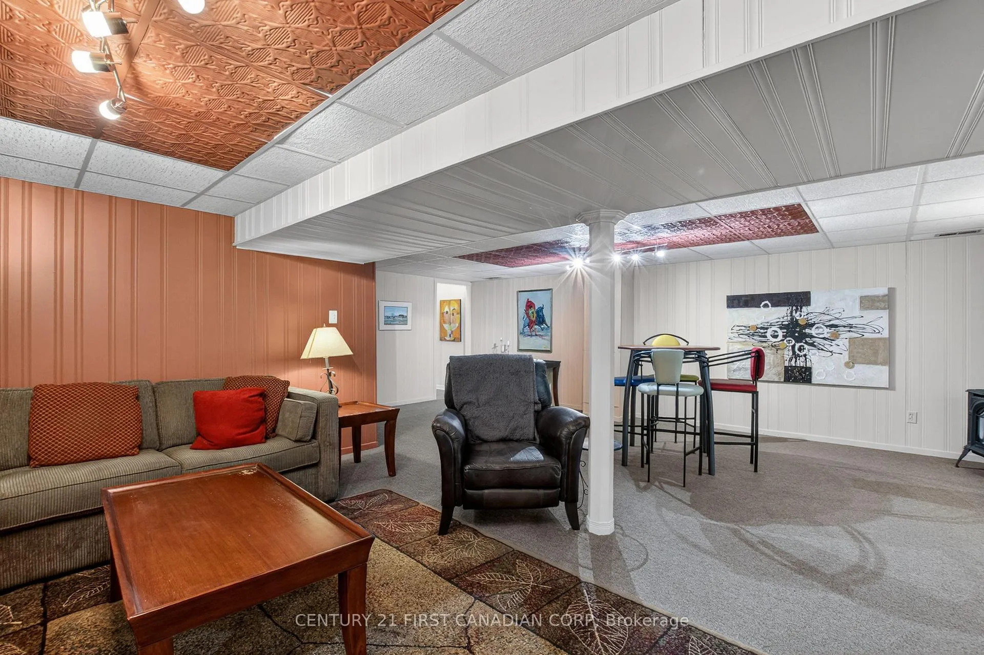 Photo 31 of 19 Bartlett Crescent, London, South M — HOMEH