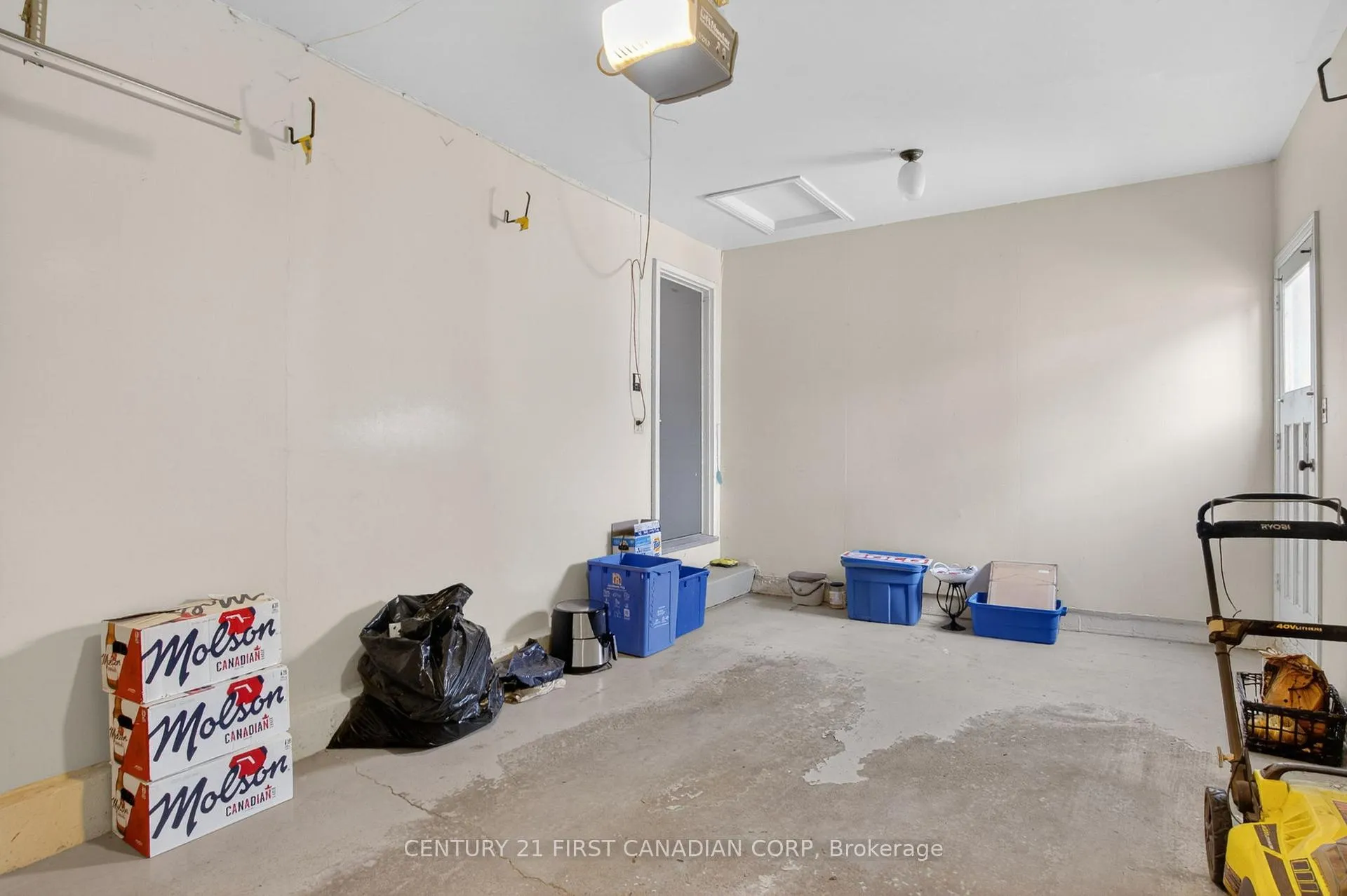 Photo 36 of 19 Bartlett Crescent, London, South M — HOMEH