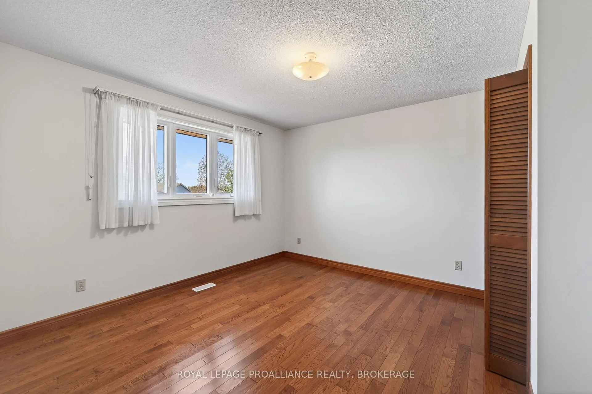 Photo 22 of 680 Rivermeade Avenue, Kingston, East Gardiners Rd — HOMEH