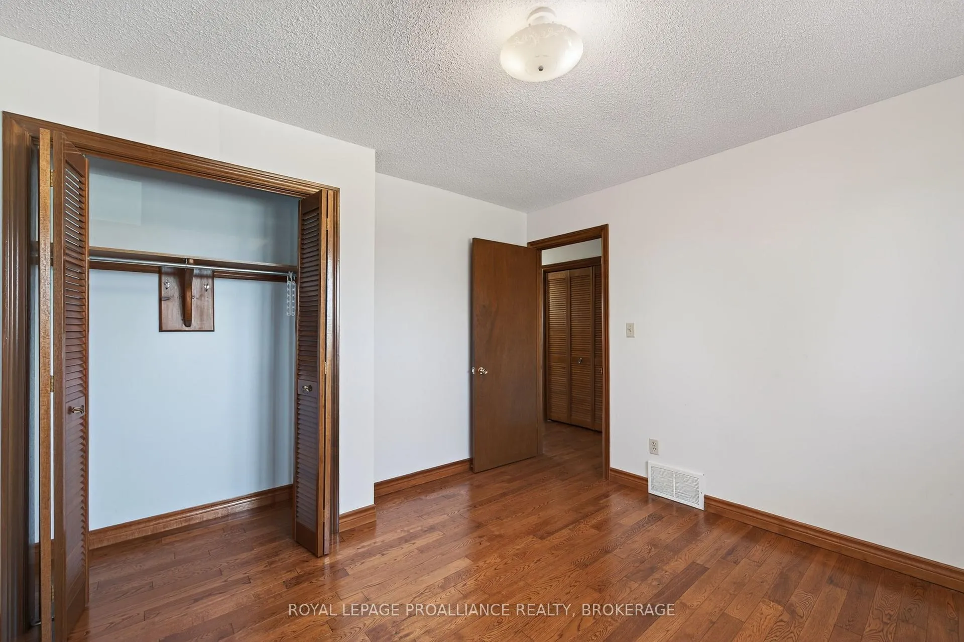 Photo 23 of 680 Rivermeade Avenue, Kingston, East Gardiners Rd — HOMEH