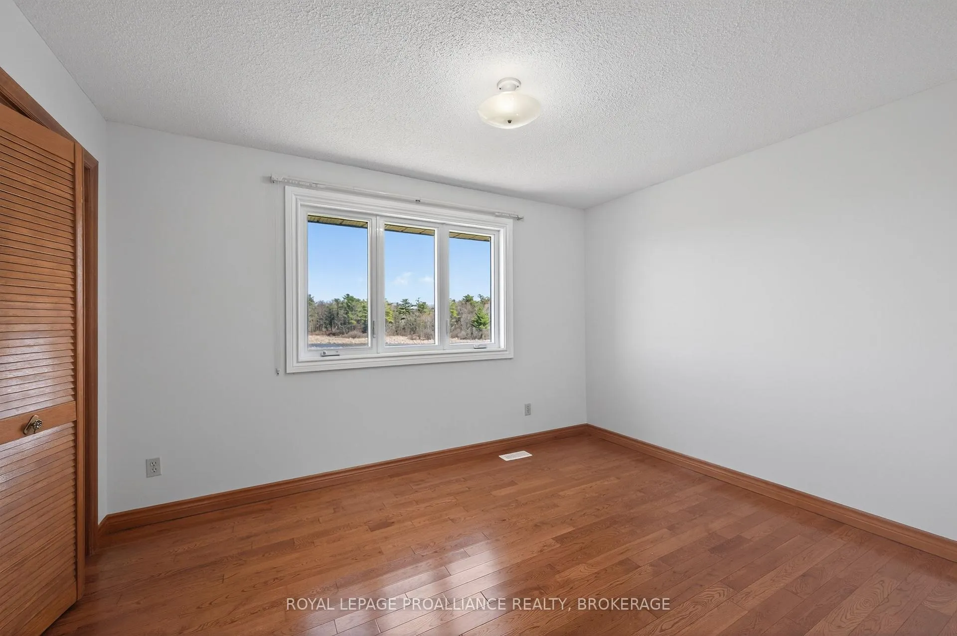 Photo 24 of 680 Rivermeade Avenue, Kingston, East Gardiners Rd — HOMEH