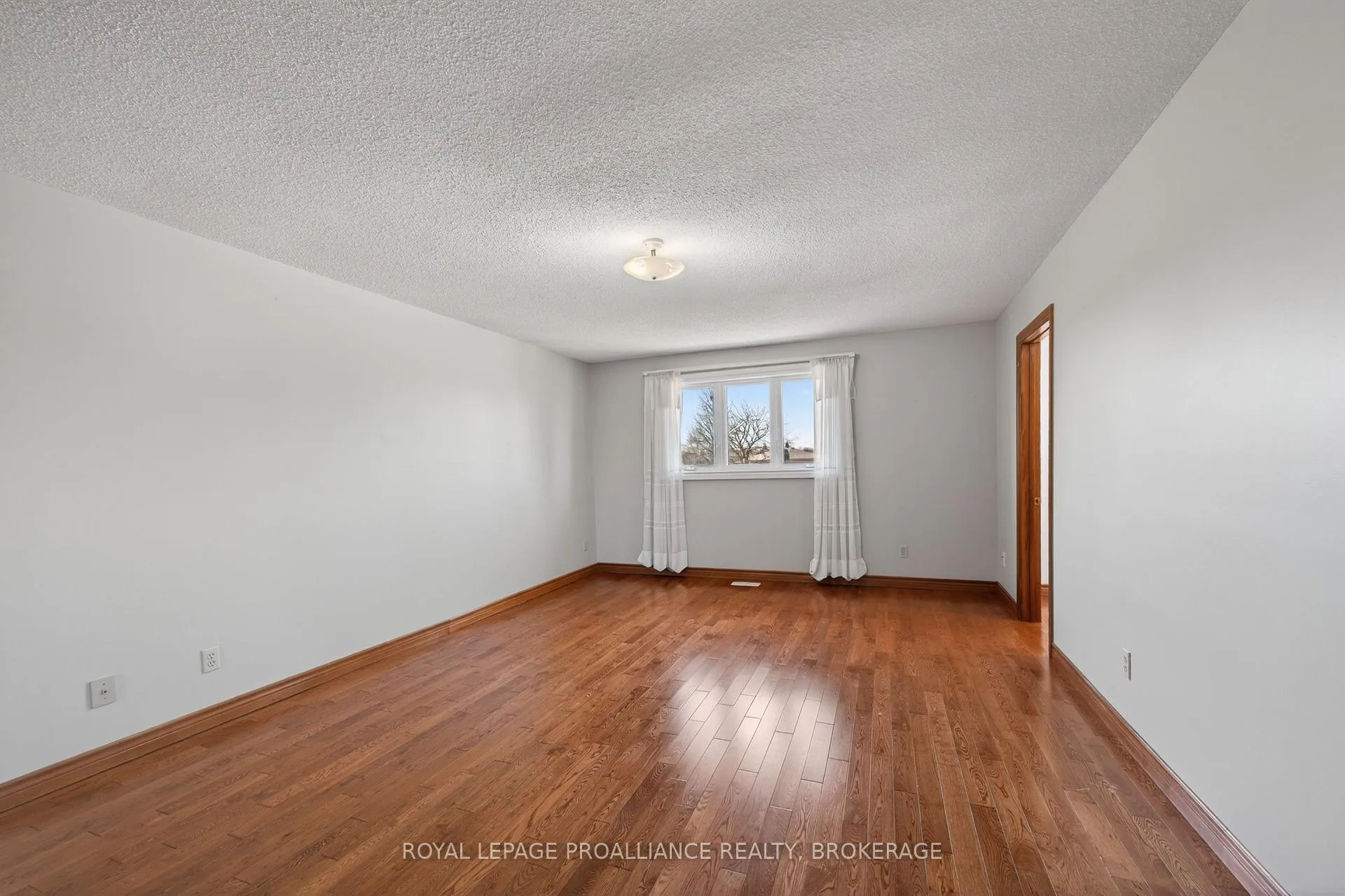 Photo 25 of 680 Rivermeade Avenue, Kingston, East Gardiners Rd — HOMEH