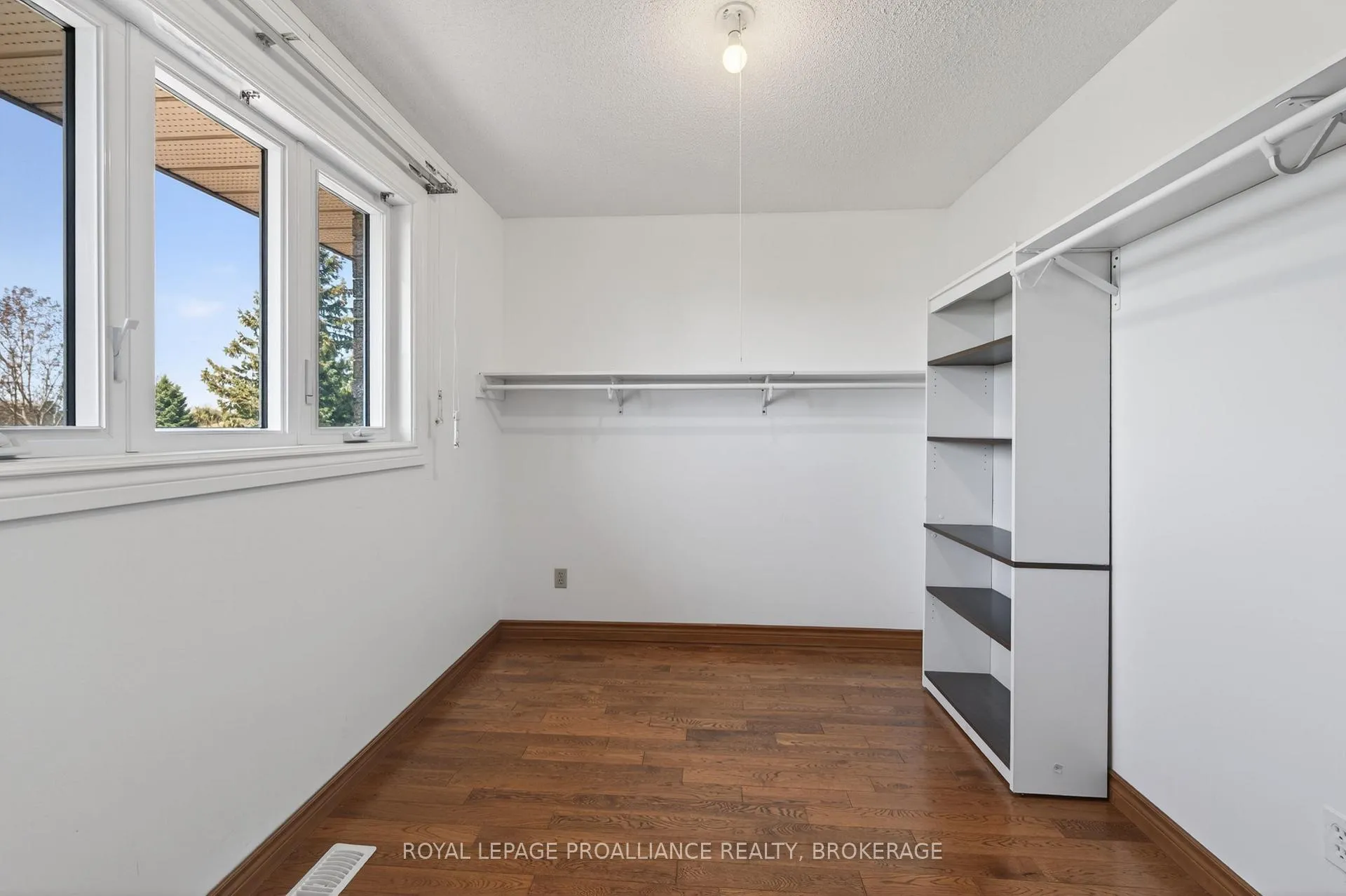 Photo 29 of 680 Rivermeade Avenue, Kingston, East Gardiners Rd — HOMEH