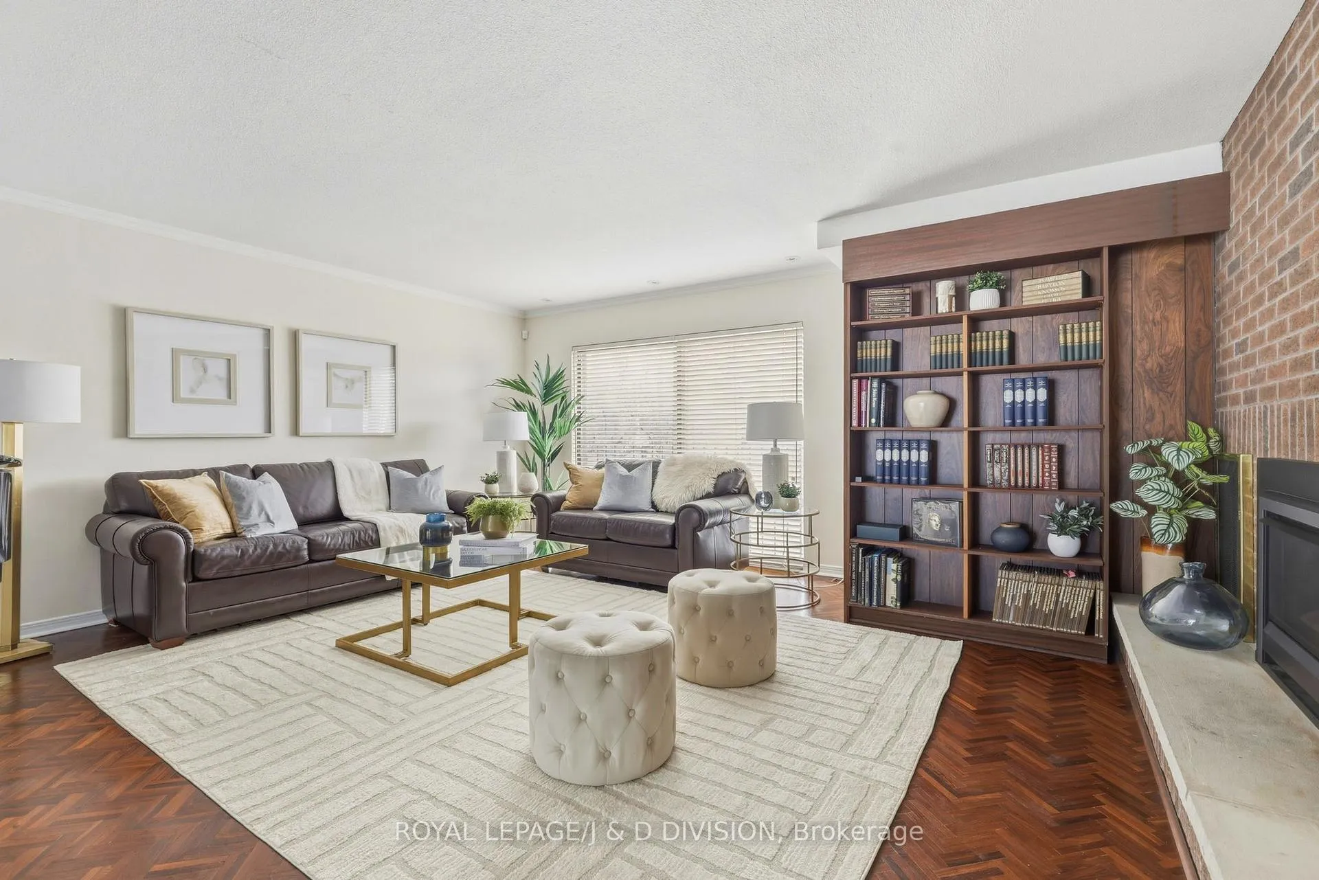 Photo 2 of 122 Cortleigh Boulevard, Toronto, Lawrence Park South — HOMEH
