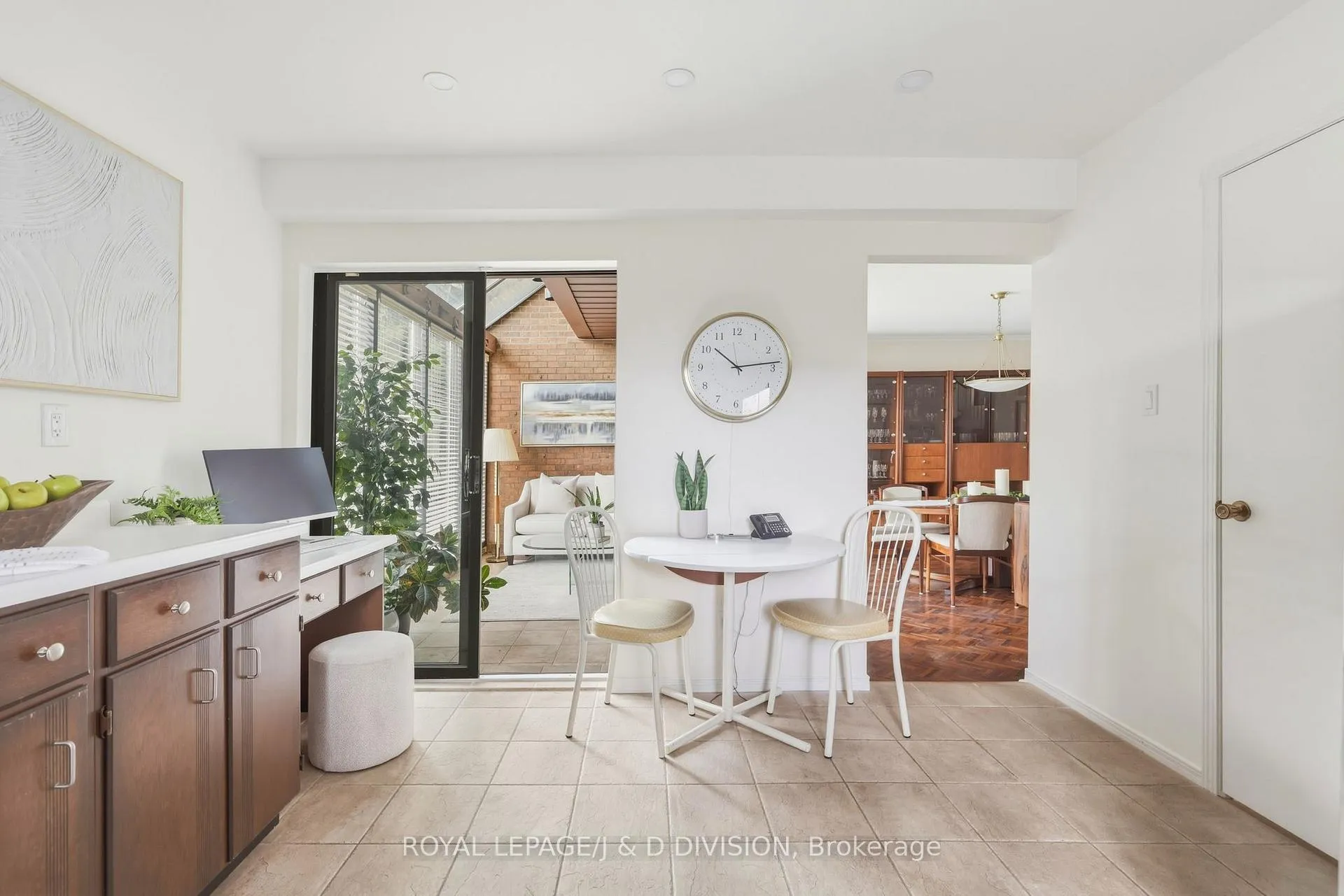Photo 10 of 122 Cortleigh Boulevard, Toronto, Lawrence Park South — HOMEH
