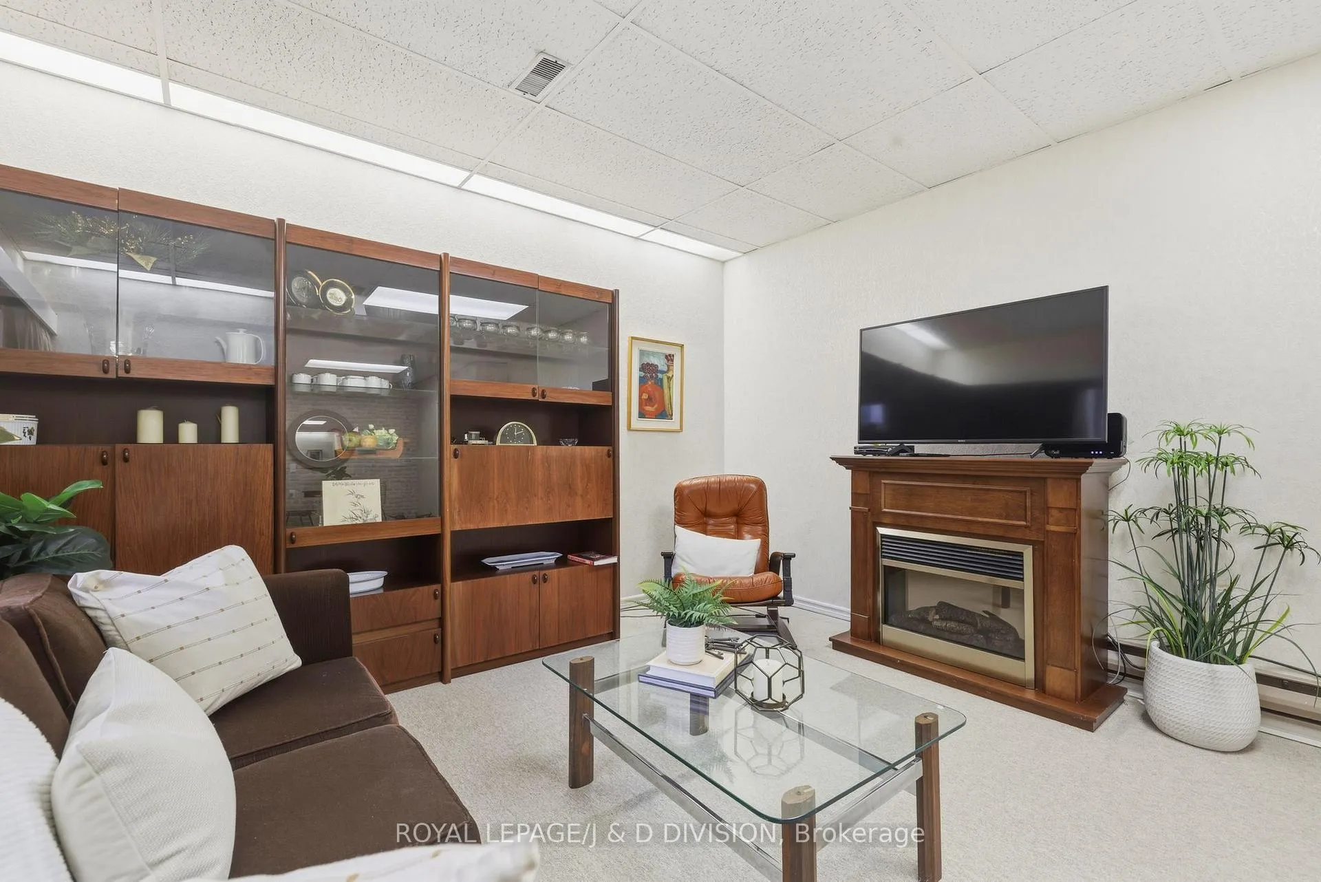 Photo 25 of 122 Cortleigh Boulevard, Toronto, Lawrence Park South — HOMEH