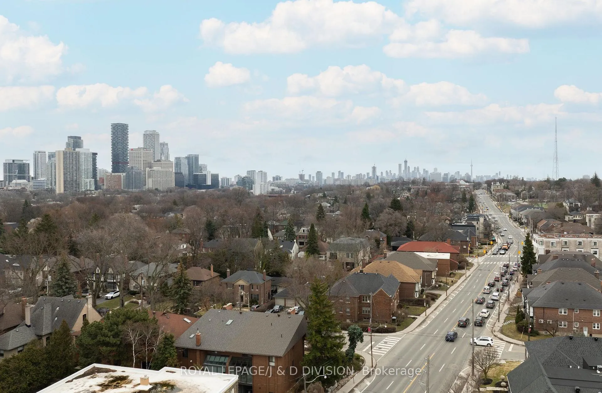 Photo 34 of 122 Cortleigh Boulevard, Toronto, Lawrence Park South — HOMEH