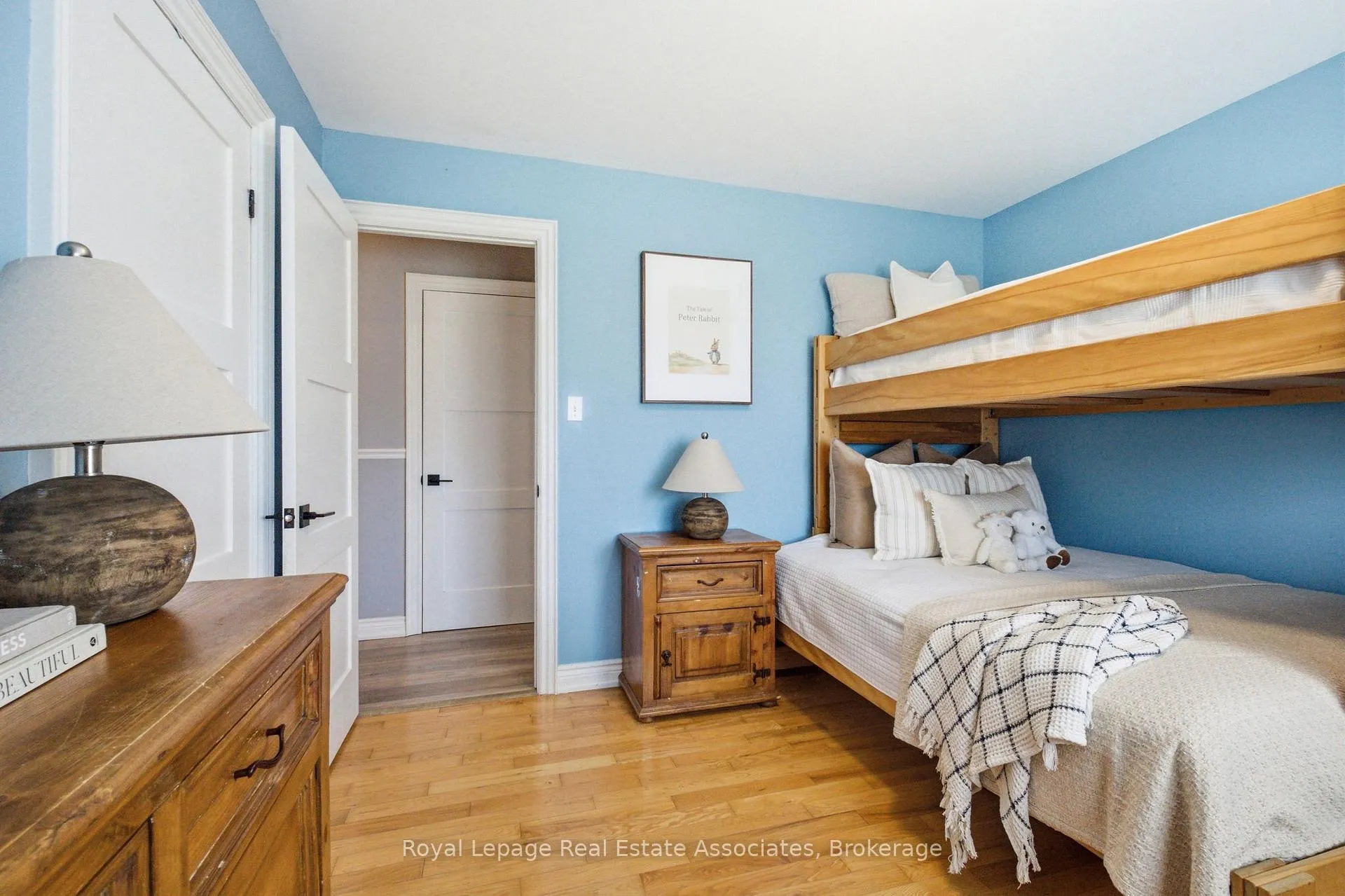 Photo 26 of 8 Beaverdale Crescent, Georgina, Pefferlaw — HOMEH