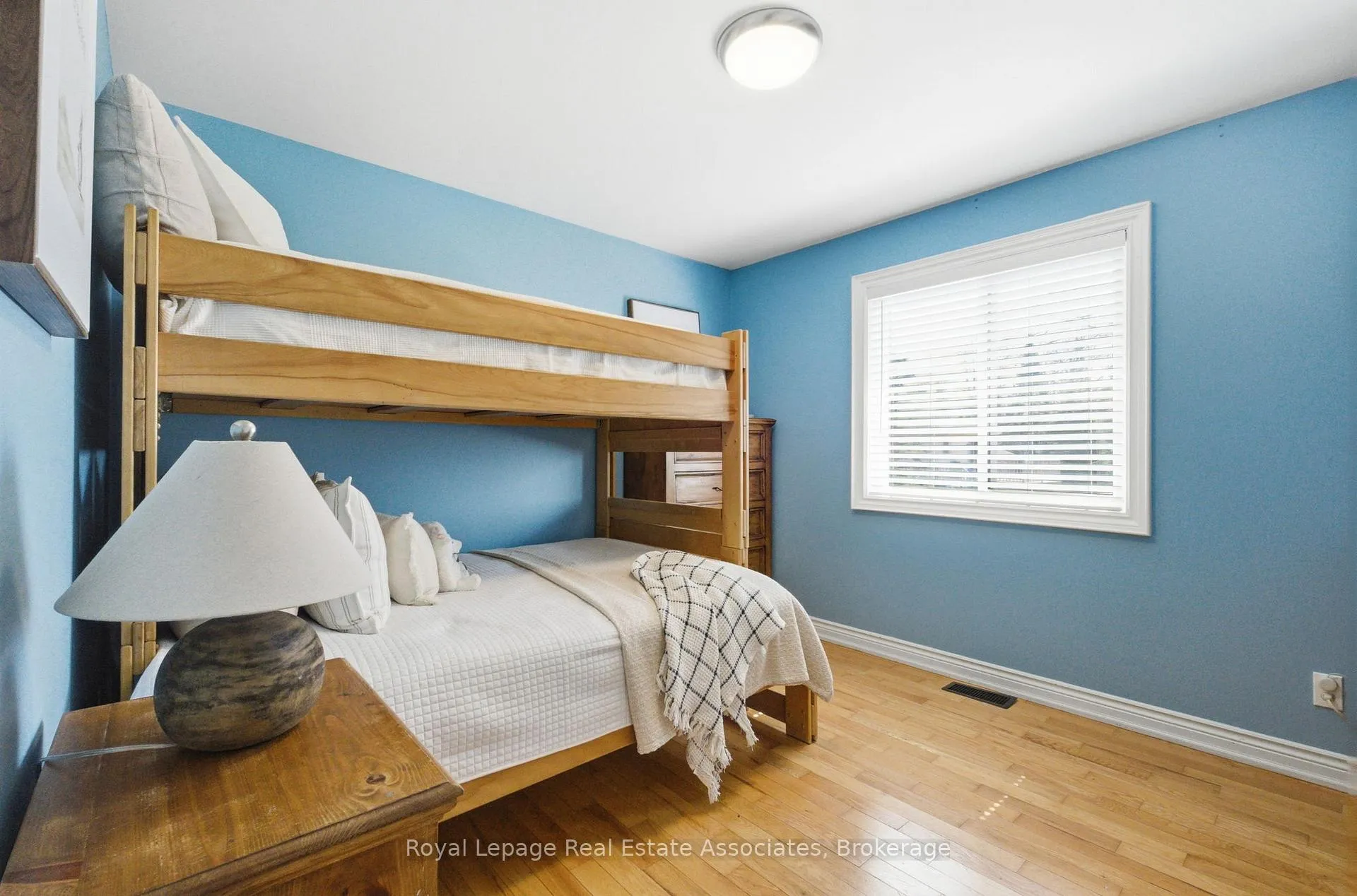 Photo 27 of 8 Beaverdale Crescent, Georgina, Pefferlaw — HOMEH