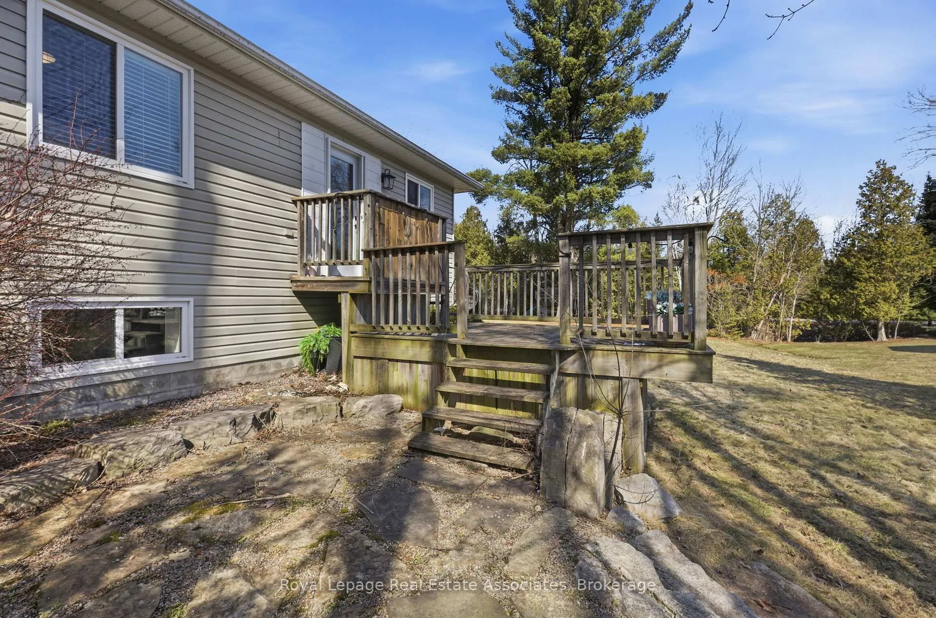 Photo 37 of 8 Beaverdale Crescent, Georgina, Pefferlaw — HOMEH