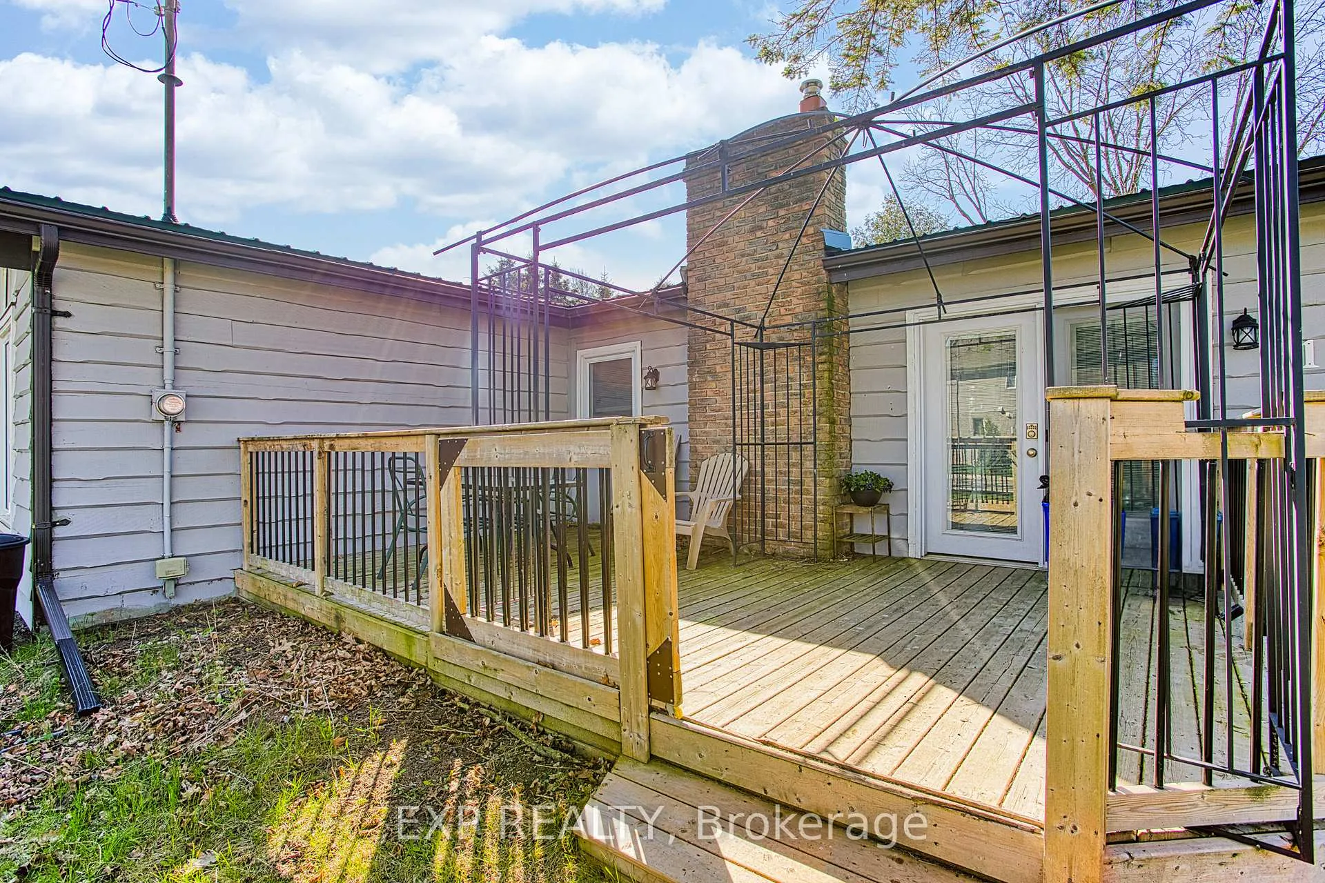 Photo 13 of 61 Cedar Street, Brant, Paris — HOMEH