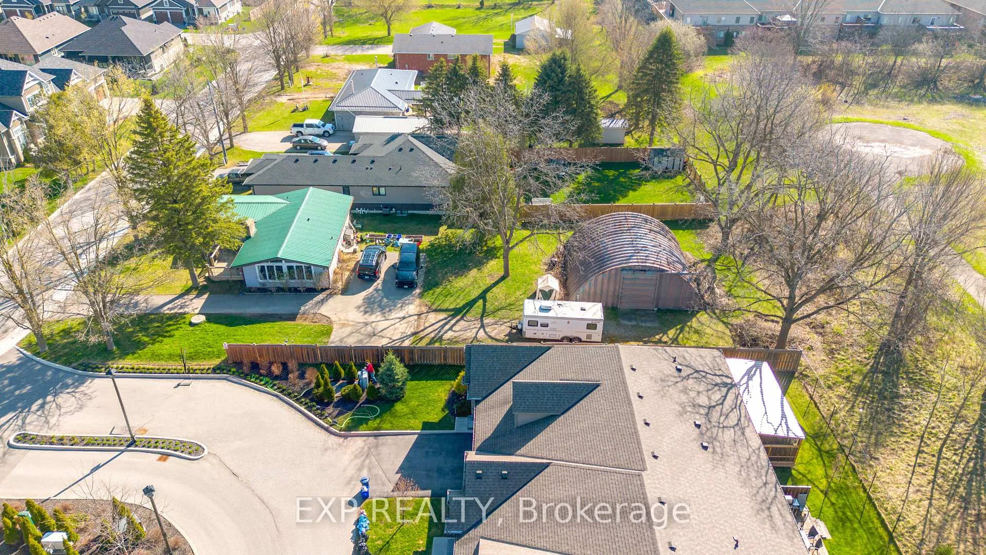 Photo 33 of 61 Cedar Street, Brant, Paris — HOMEH