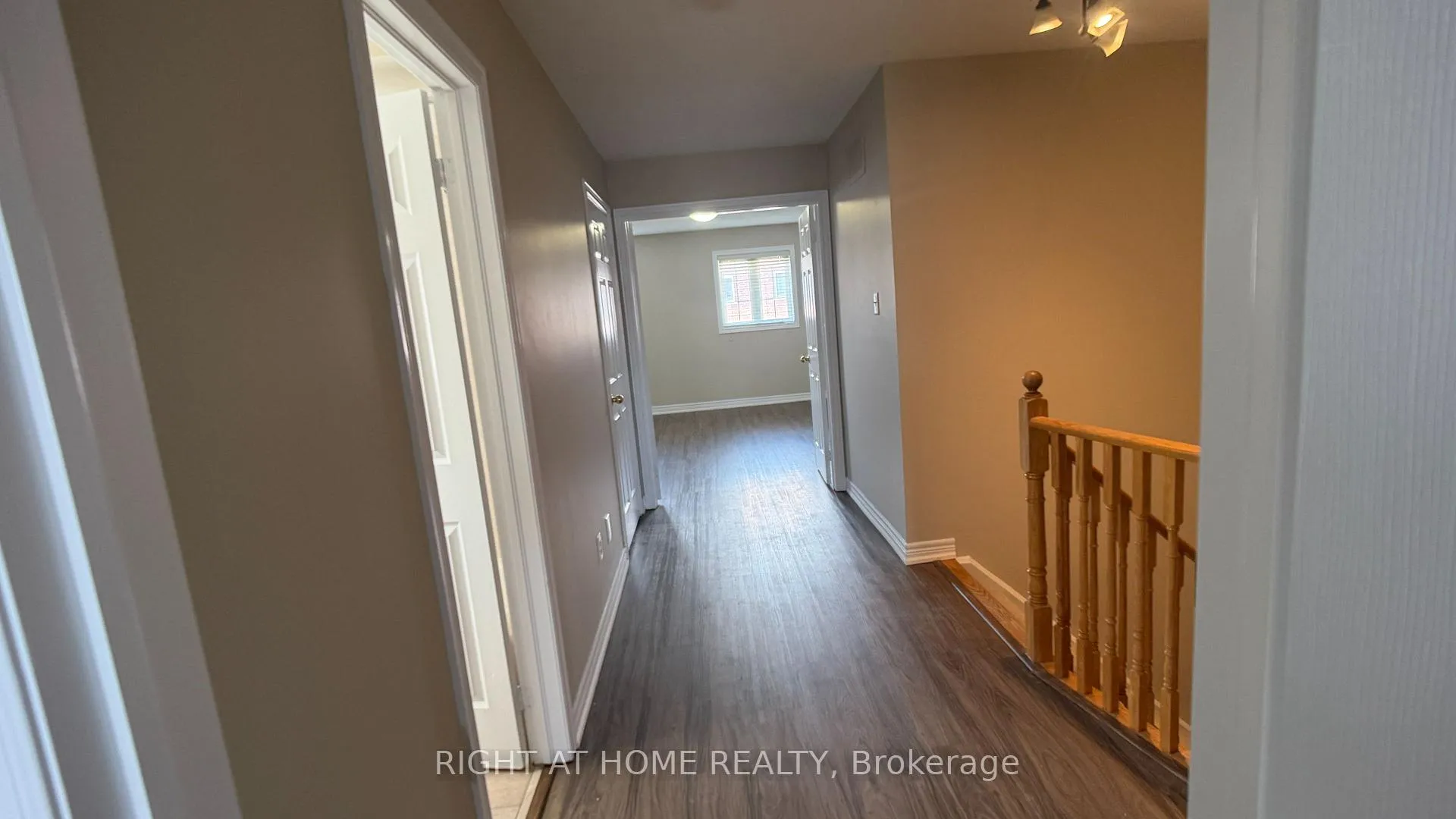 Photo 18 of 476 Mahogany Court, Pickering, Rouge Park — HOMEH