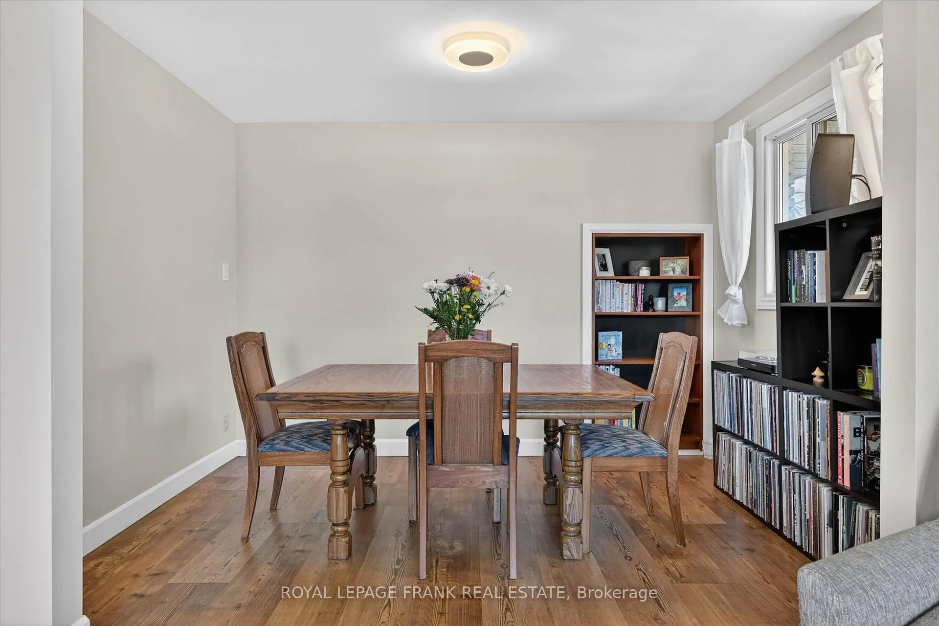 Photo 9 of 91 Rideau Crescent, Peterborough, Ashburnham Ward 4 — HOMEH