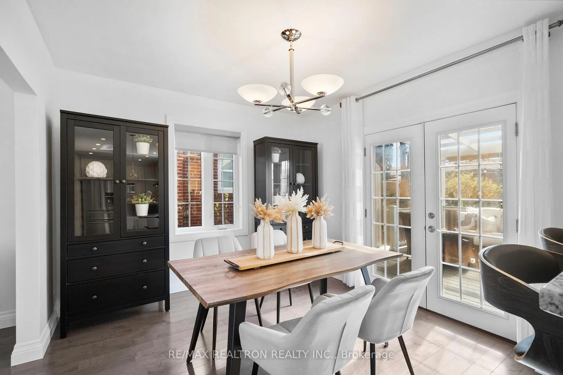 Photo 10 of 12 Gooderham Drive, Scarborough, Wexford-Maryvale — HOMEH