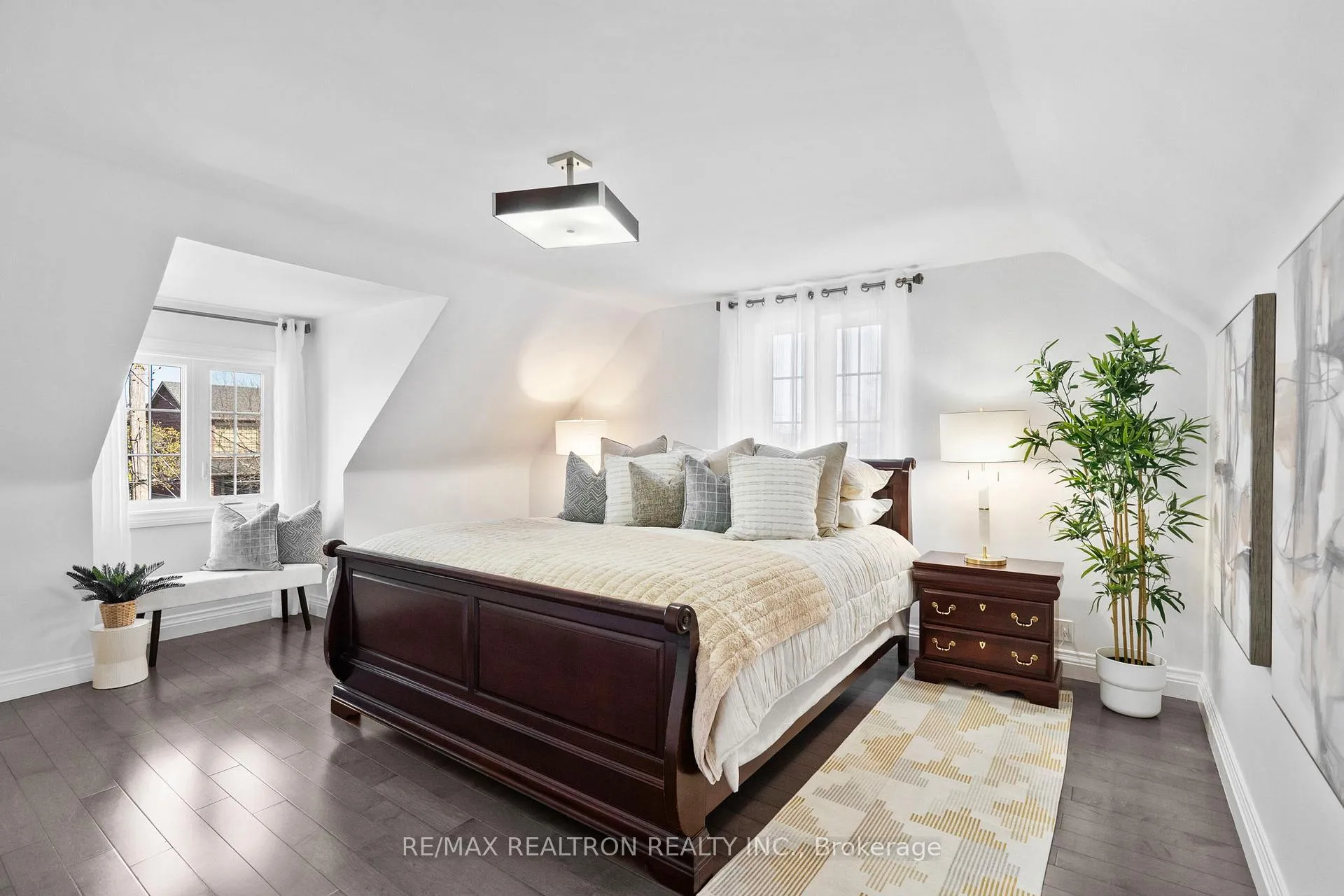 Photo 21 of 12 Gooderham Drive, Scarborough, Wexford-Maryvale — HOMEH