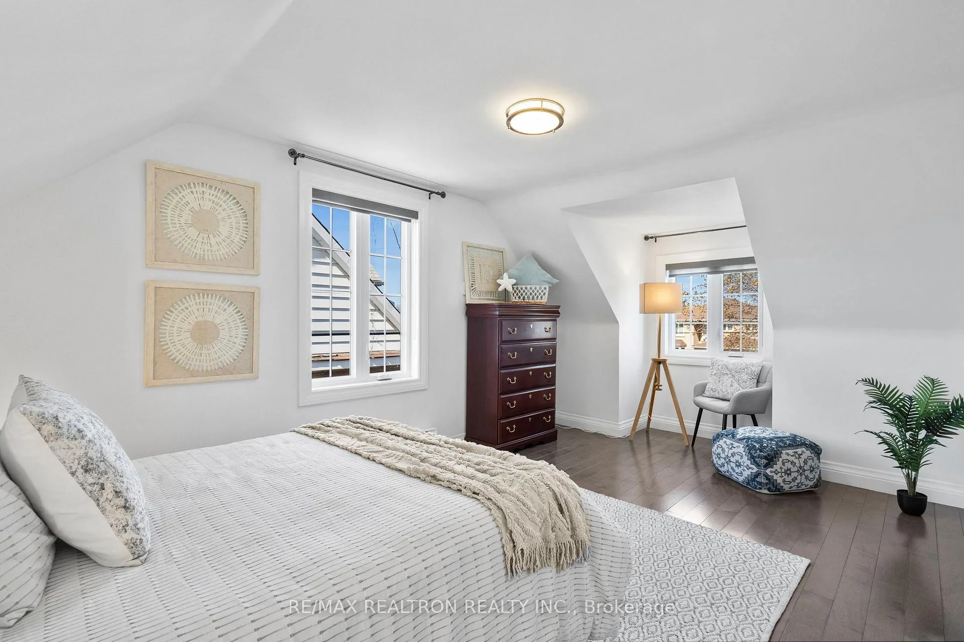 Photo 28 of 12 Gooderham Drive, Scarborough, Wexford-Maryvale — HOMEH