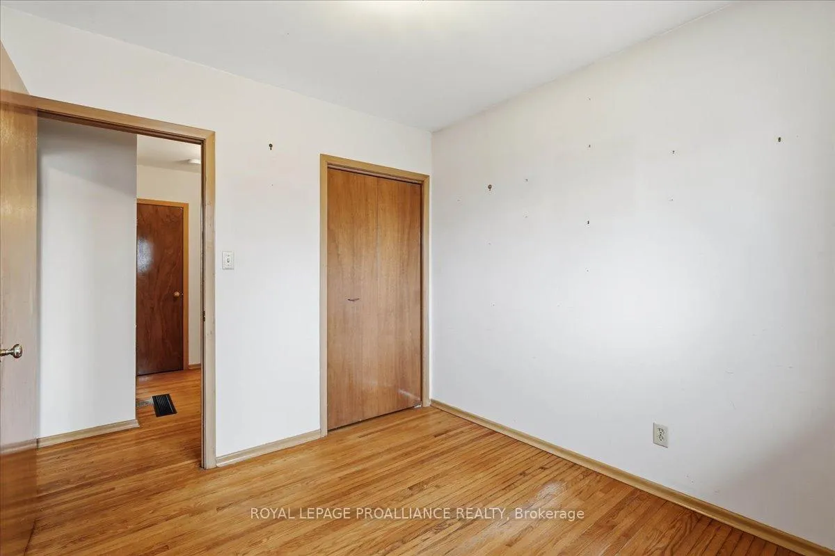 Photo 25 of 8 Fenwood Crescent, Prince Edward County, Ameliasburgh — HOMEH