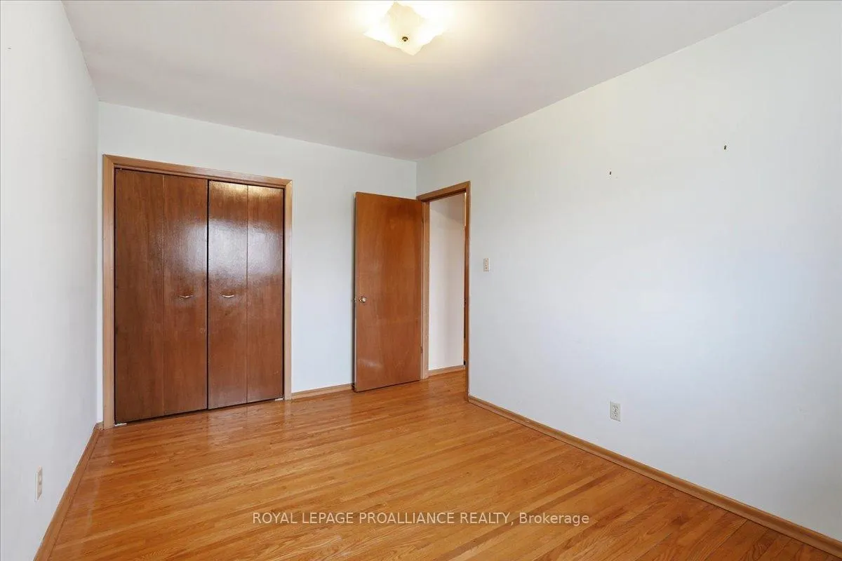 Photo 27 of 8 Fenwood Crescent, Prince Edward County, Ameliasburgh — HOMEH