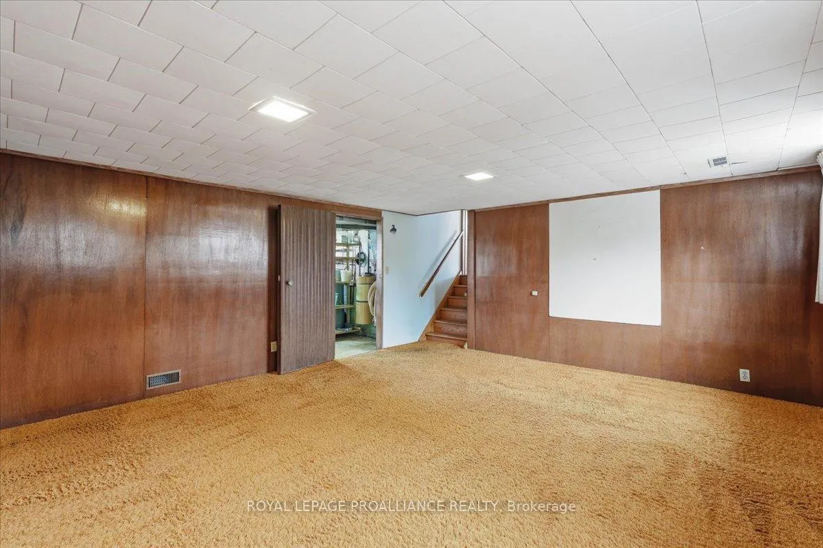 Photo 30 of 8 Fenwood Crescent, Prince Edward County, Ameliasburgh — HOMEH