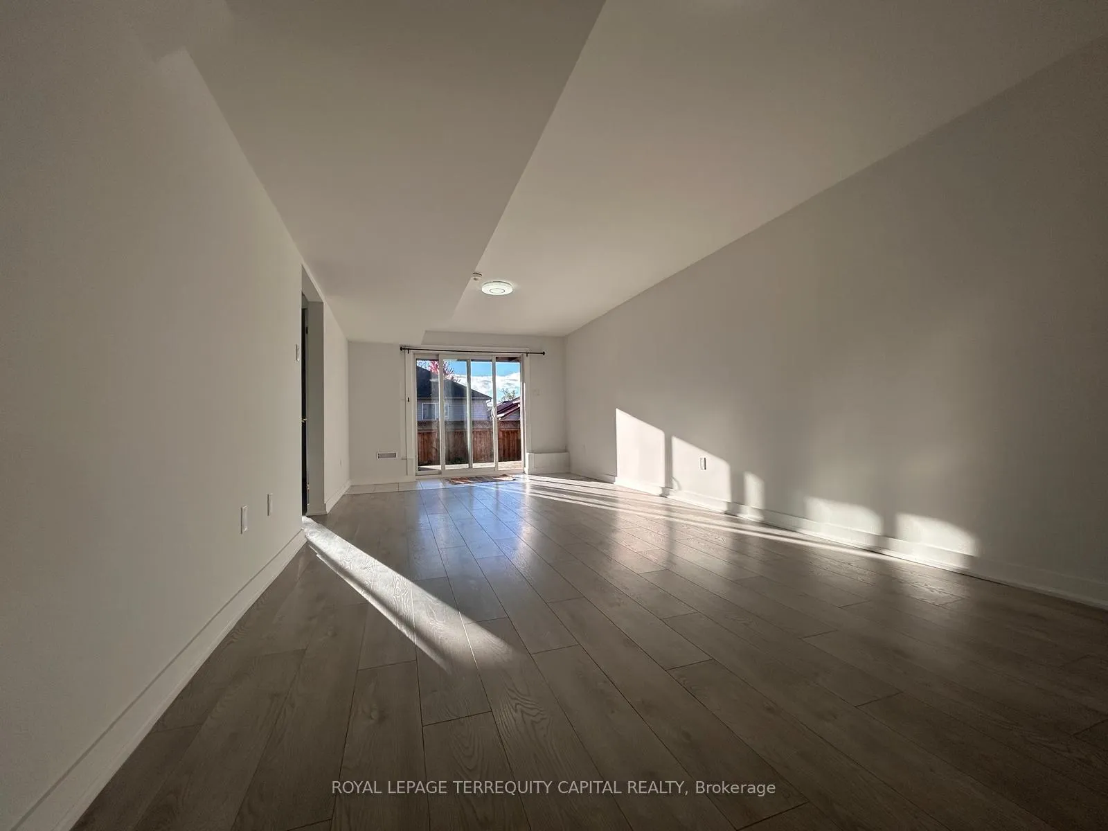 Photo 4 of Unit Lower, 65 Moir Crescent, Barrie, Painswick North — HOMEH